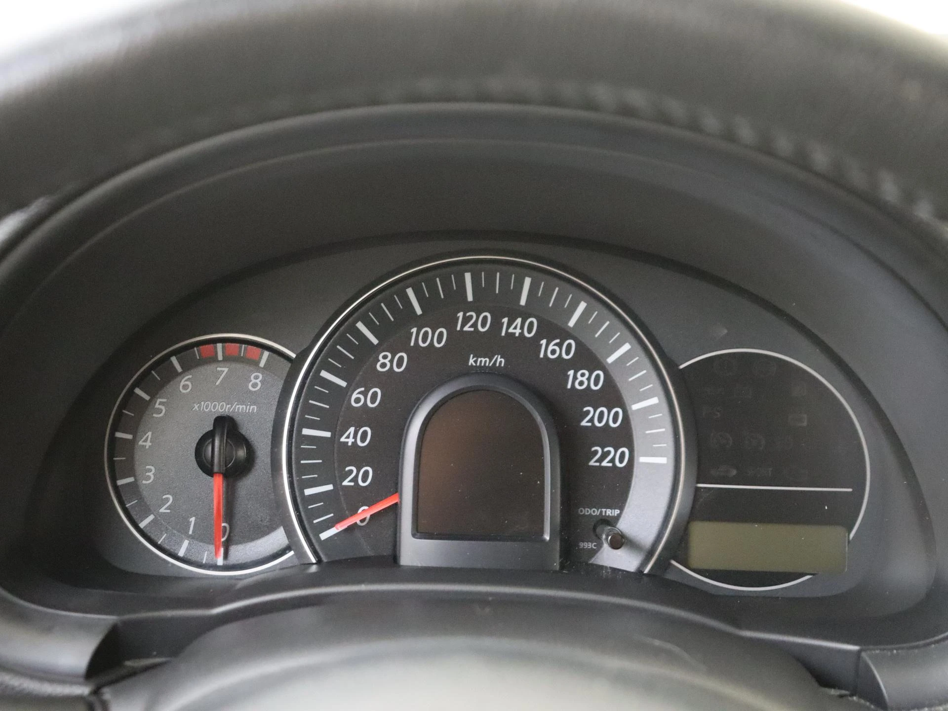 Nissan-Micra-image-10