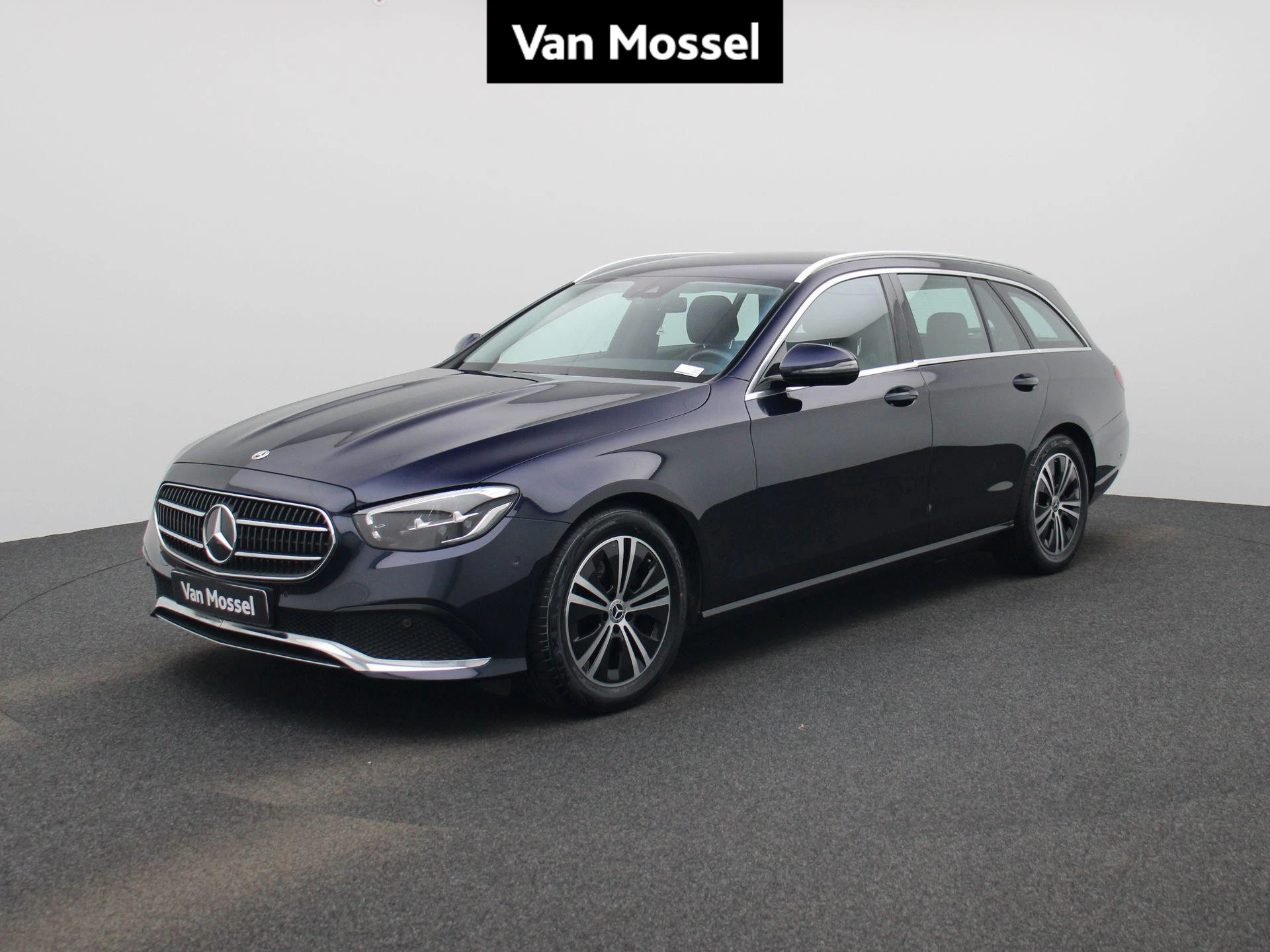 Mercedes-Benz-E-Klasse-image-0