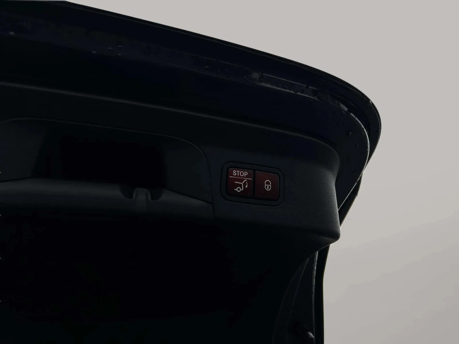 Mercedes-Benz-GLC-image-23