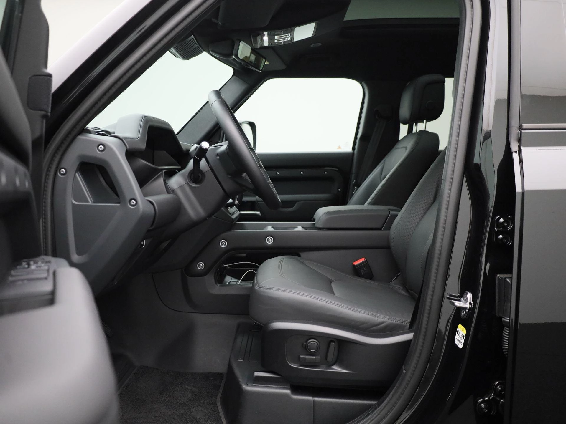 Land Rover-Defender-image-11