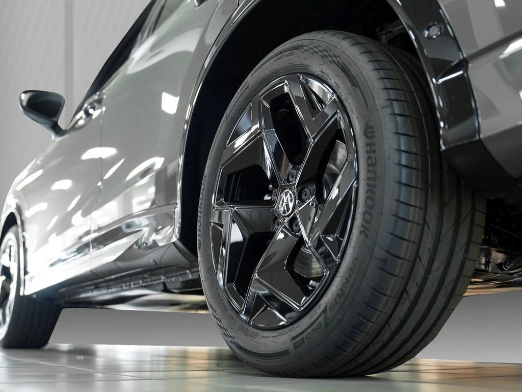 Volkswagen-Tiguan-image-4