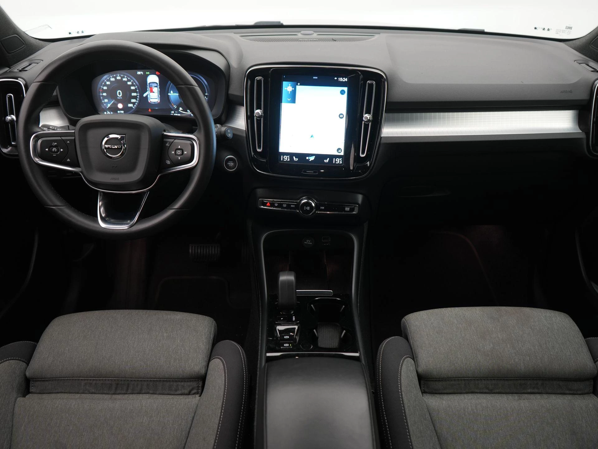 Volvo XC40 1.5 T4 Plug-in hybrid Plus Dark