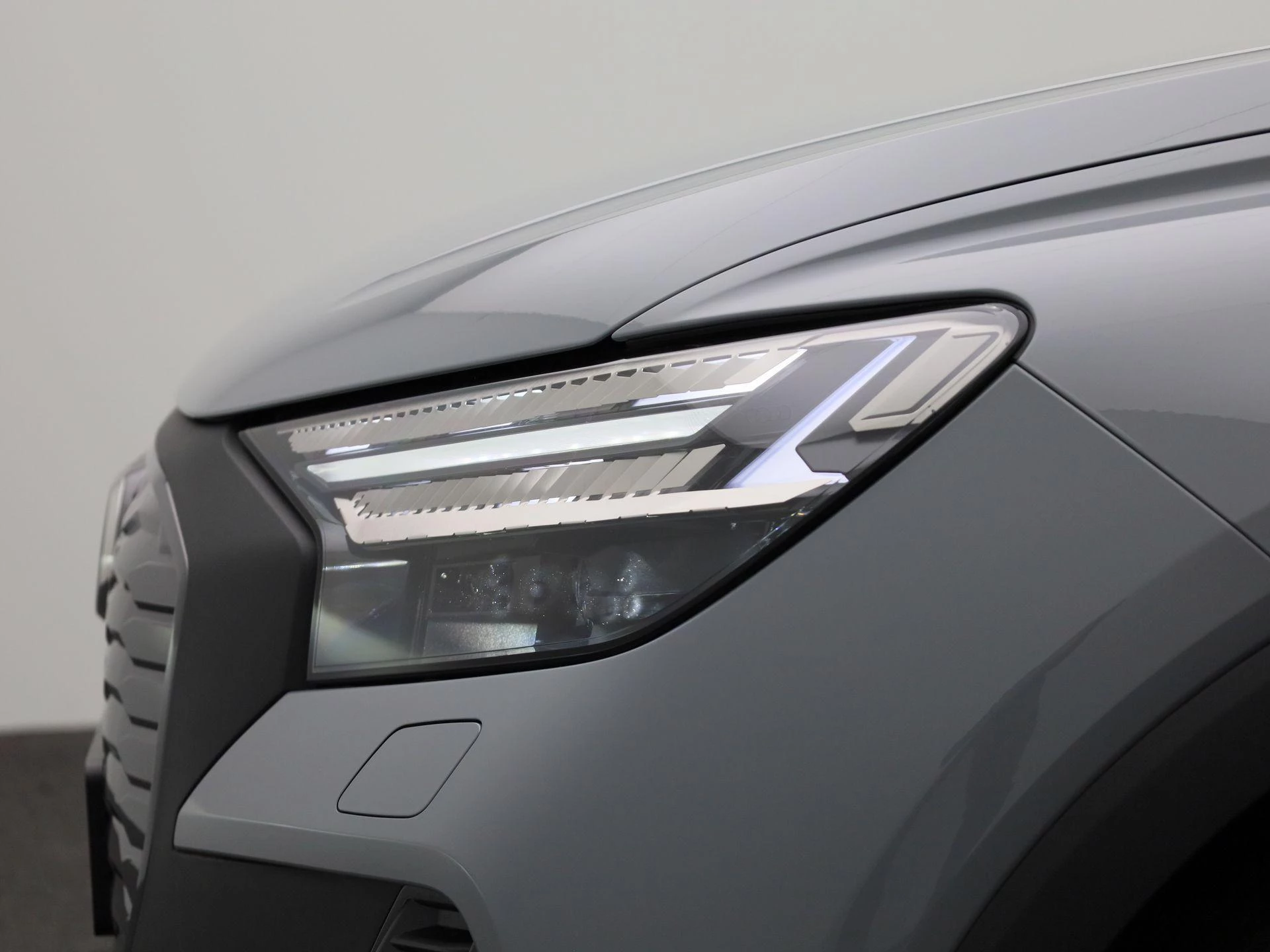Audi-Q4 e-tron-image-15