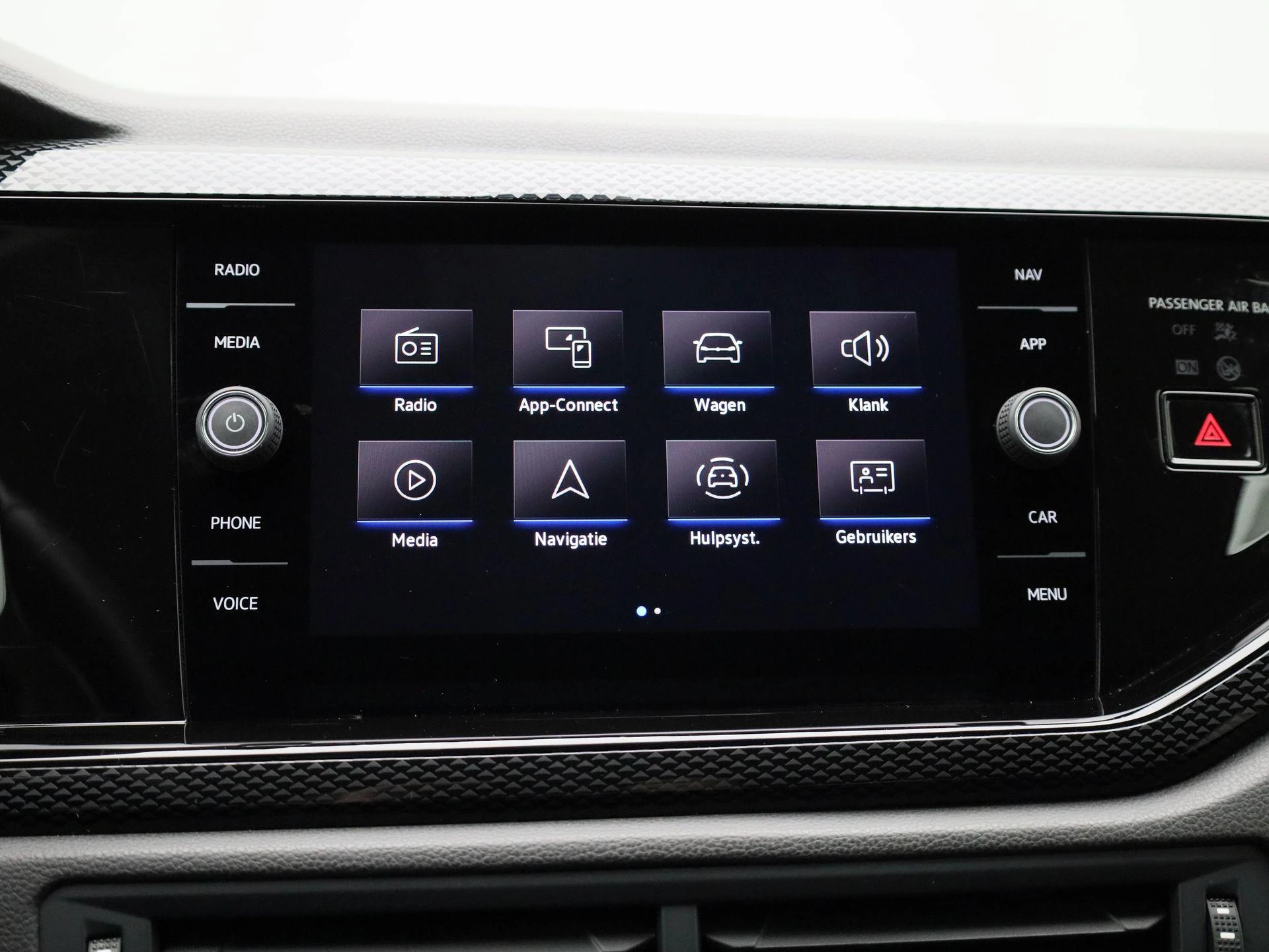 Volkswagen-Polo-image-14