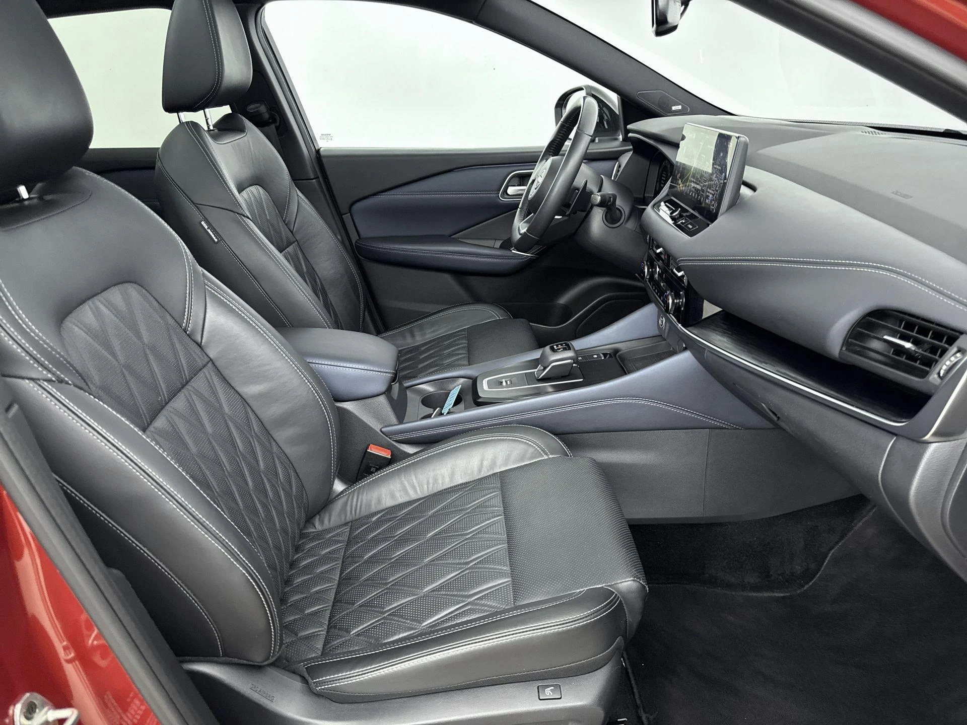 Nissan-QASHQAI-image-32