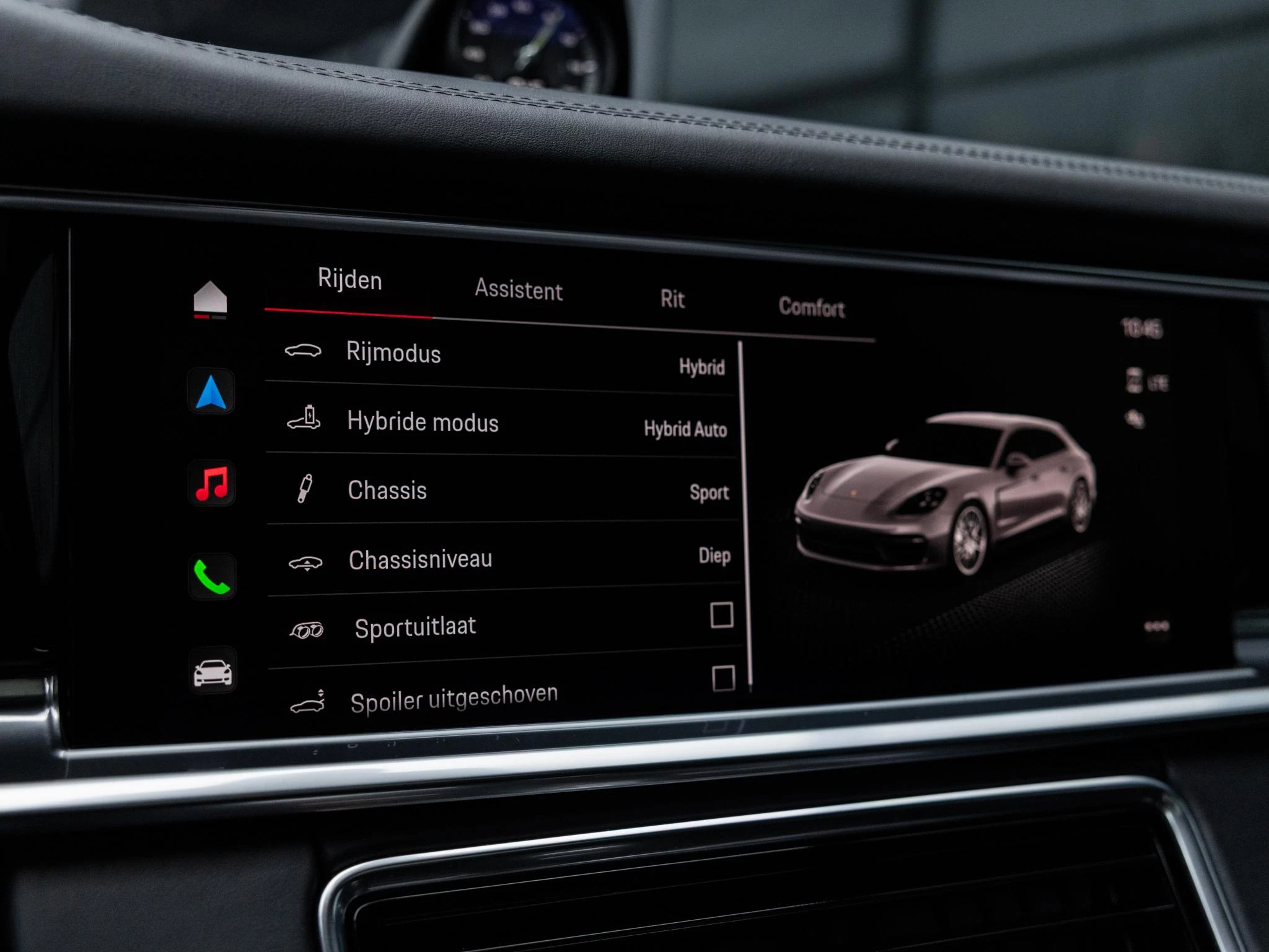 Porsche-Panamera-image-39