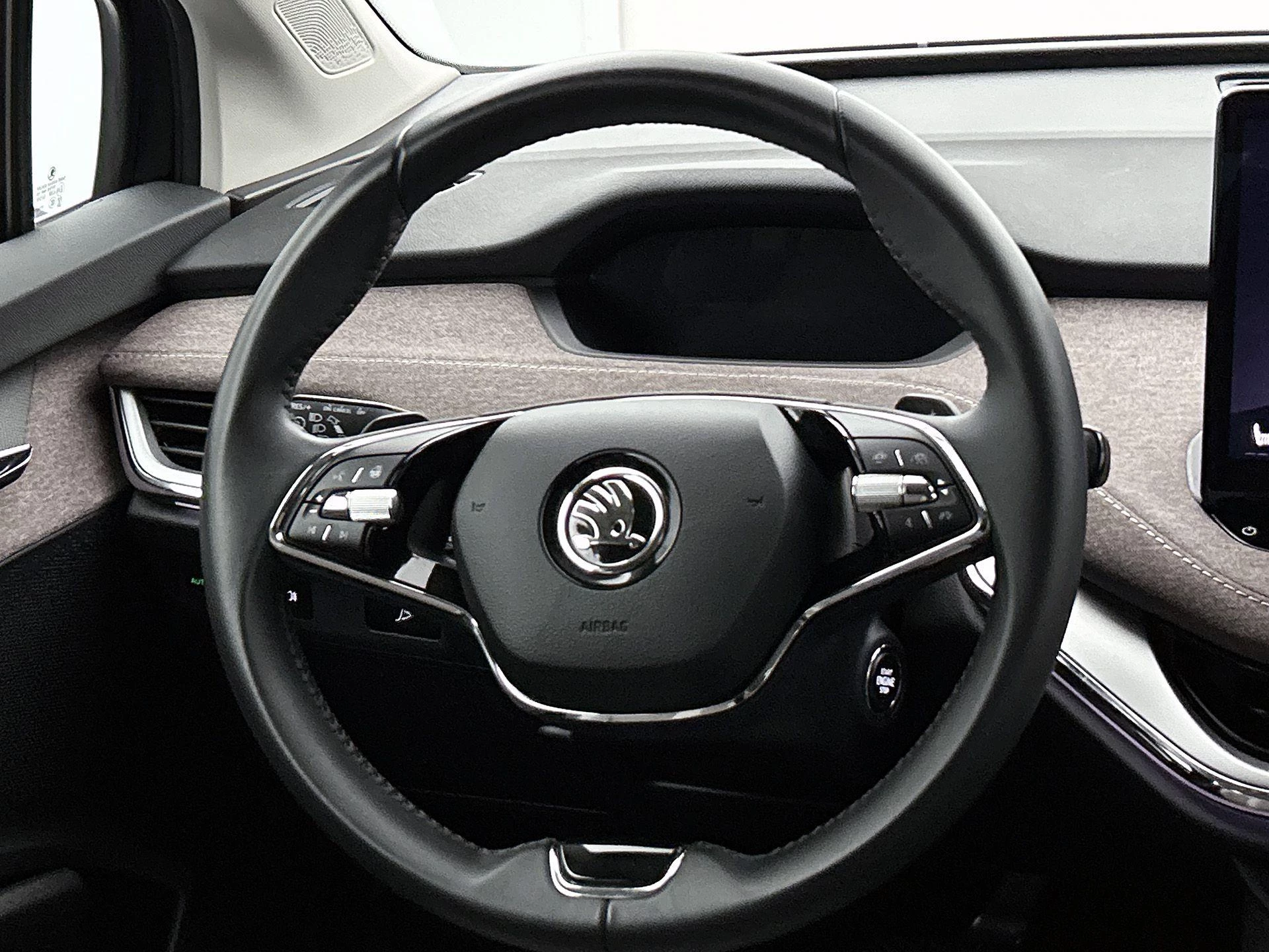 Škoda-Enyaq iV-image-11