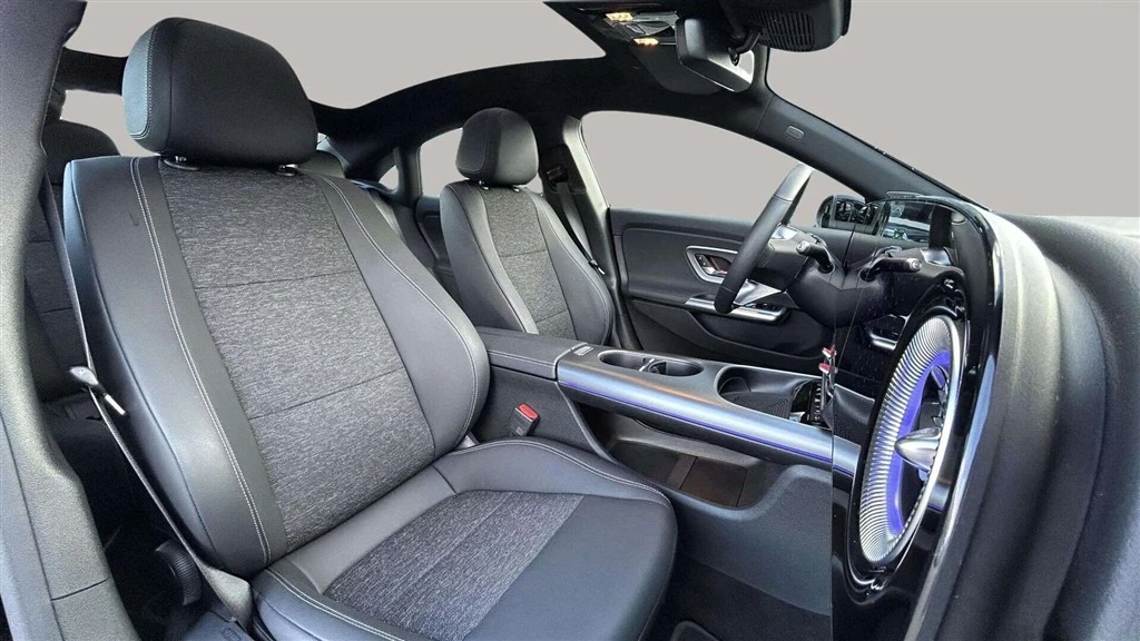 Mercedes-Benz-CLA-image-19
