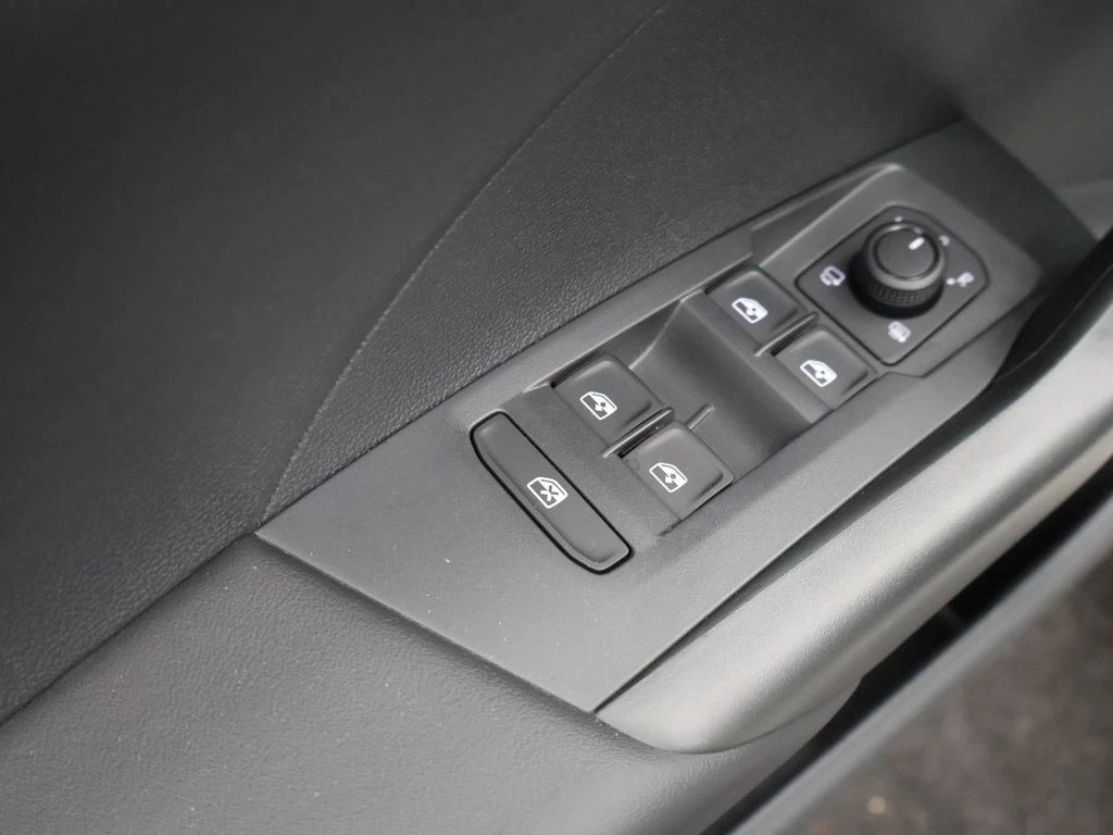 Volkswagen T-Cross T-Cross Life Business 116PK AUTOMAAT DEMO