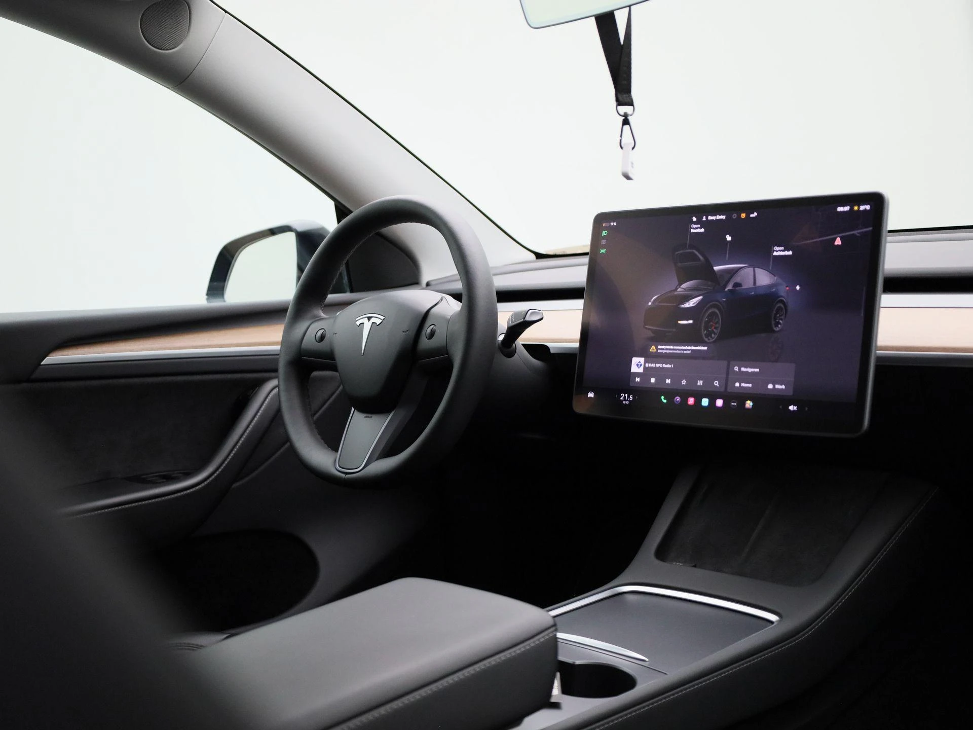 Tesla-Model Y-image-42