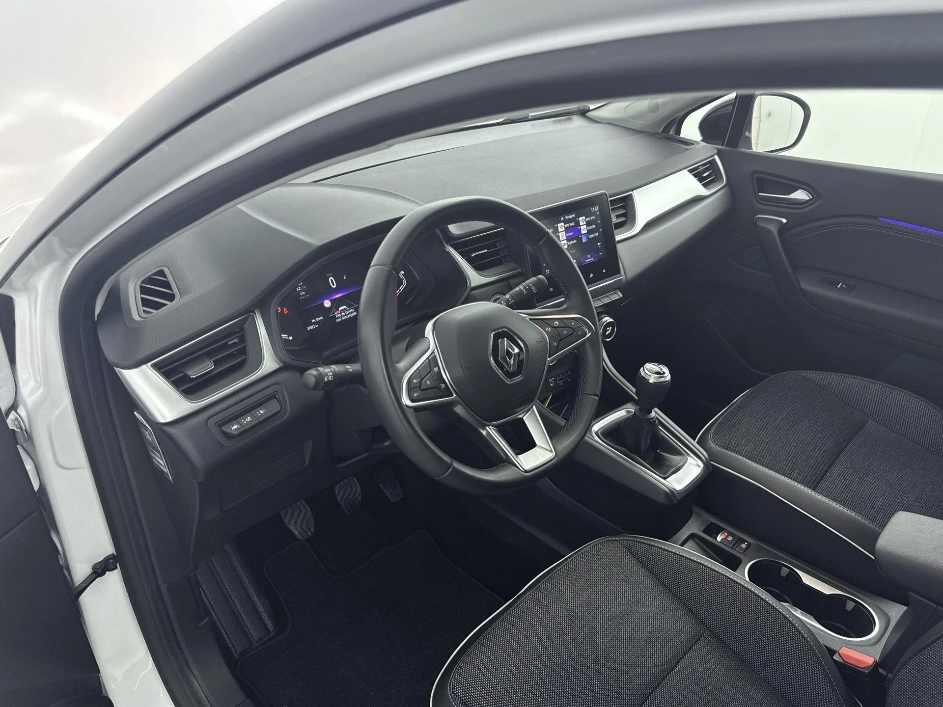Renault Captur 1.3 mild hybrid 140Pk Techno