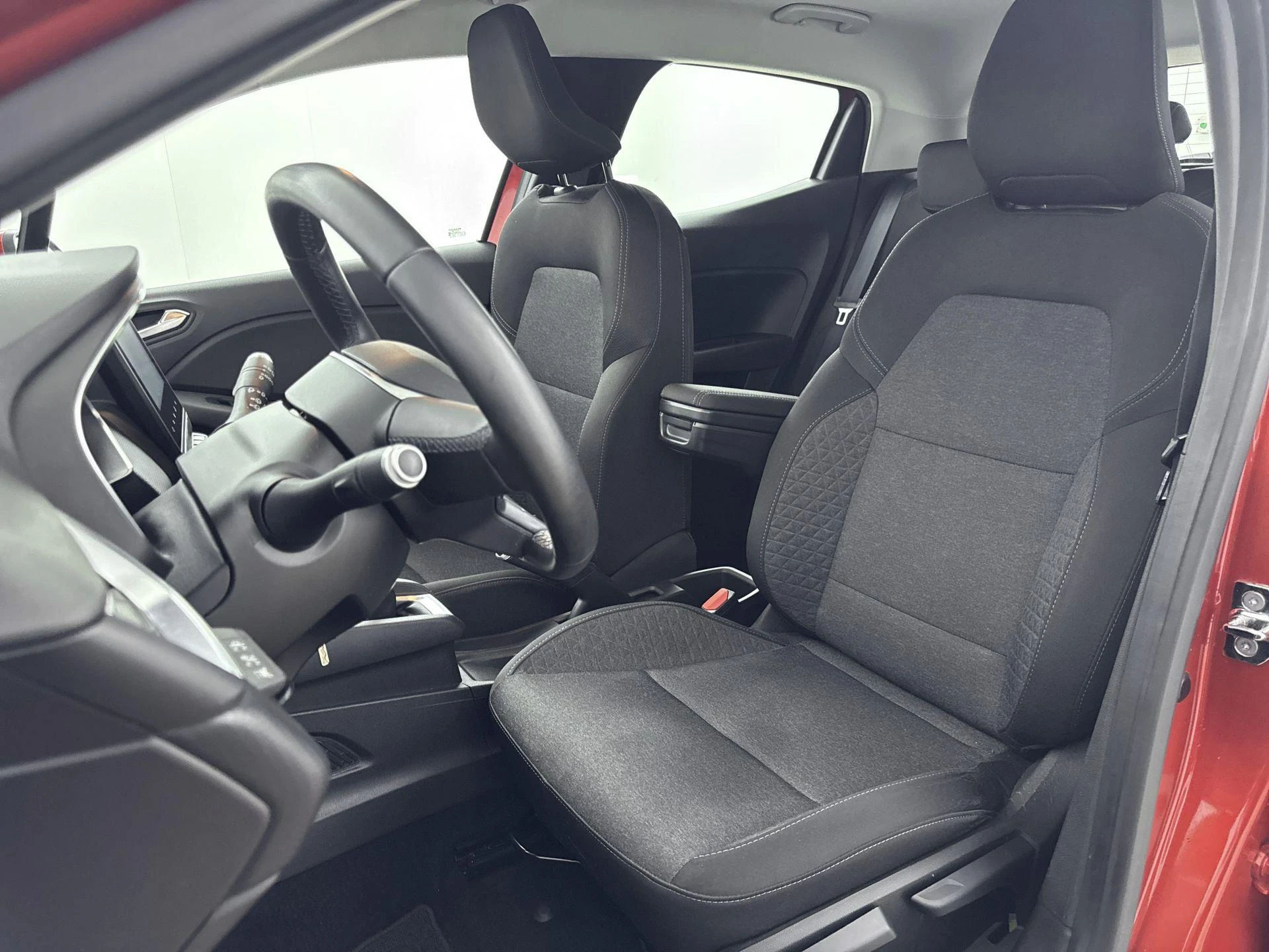 Renault-Clio-image-9