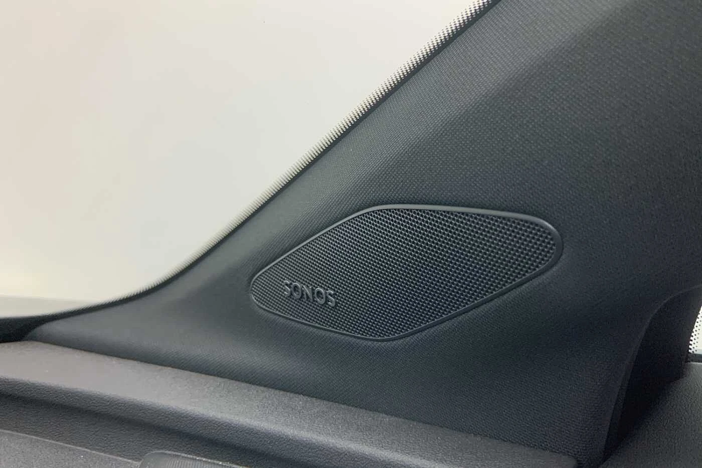 Audi-Q4 e-tron-image-25