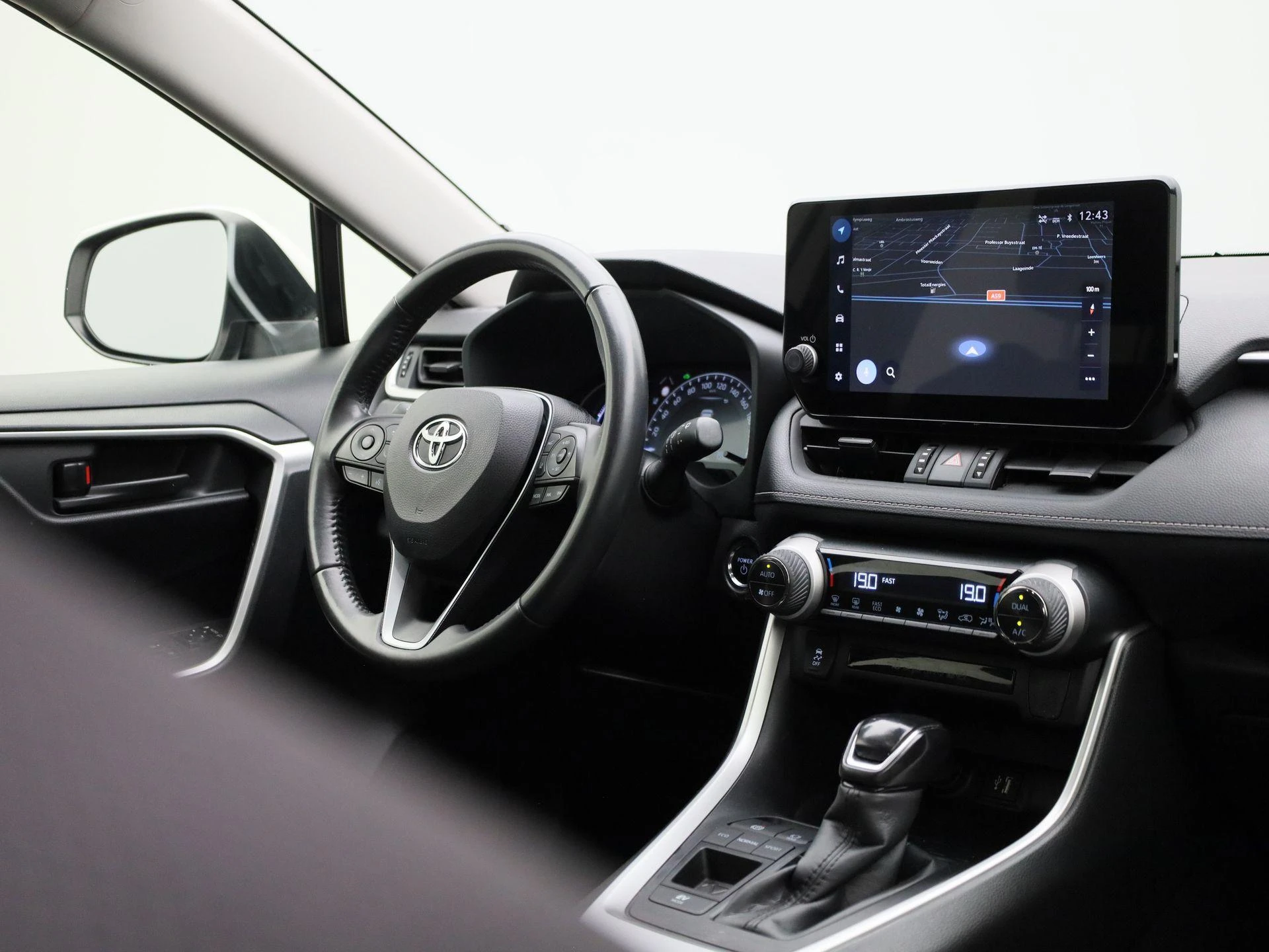 Toyota-RAV4-image-31
