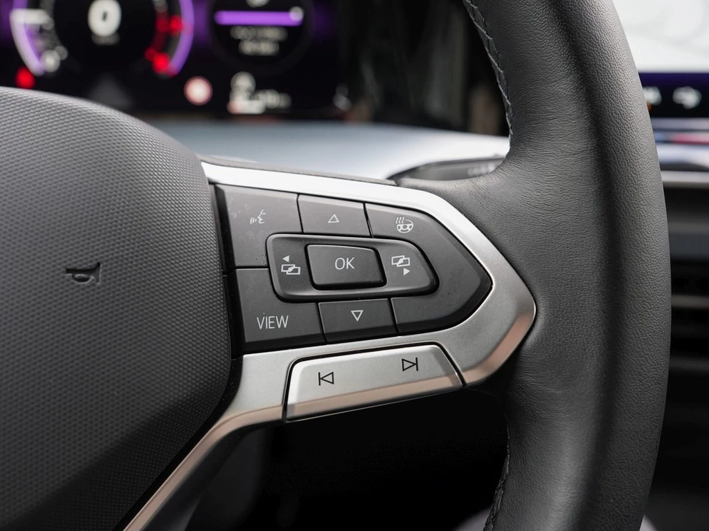 Volkswagen Golf VIII Variant 1,5 TSI Goal,AHK,LED,ACC,ALU Navi,Apple Car Play,Lenkrad/Sitzheizung