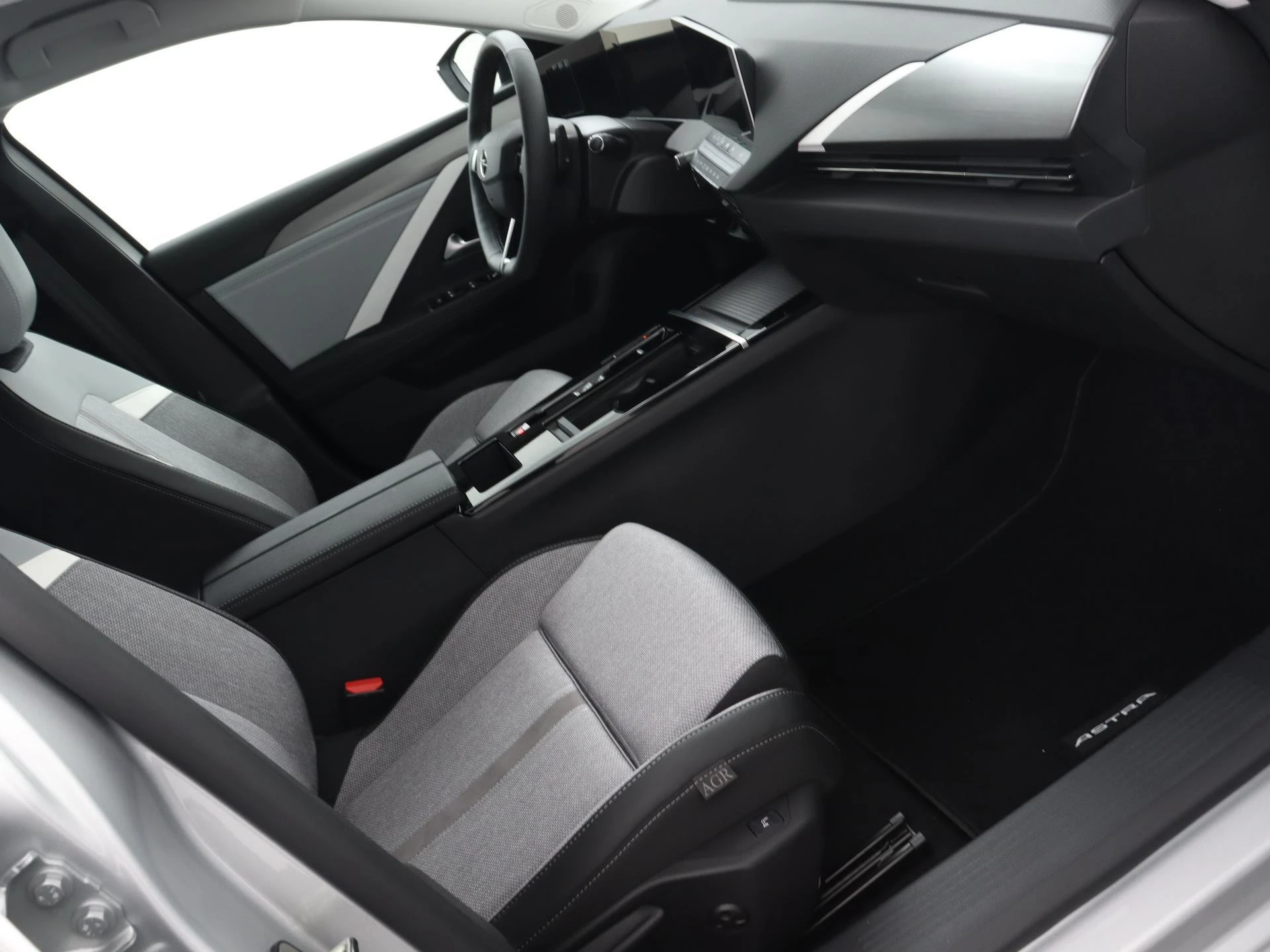 Opel-Astra-image-13