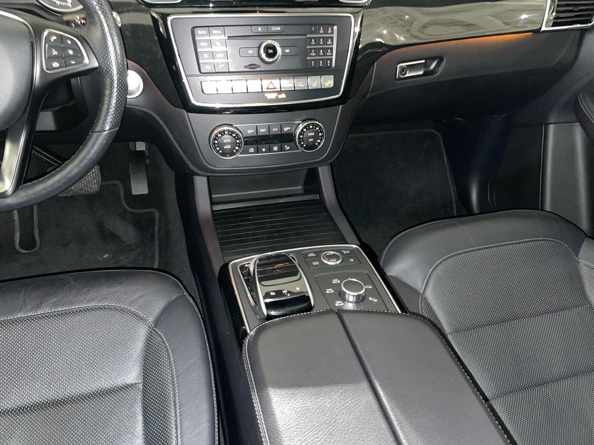 Mercedes-Benz-GLE-image-9