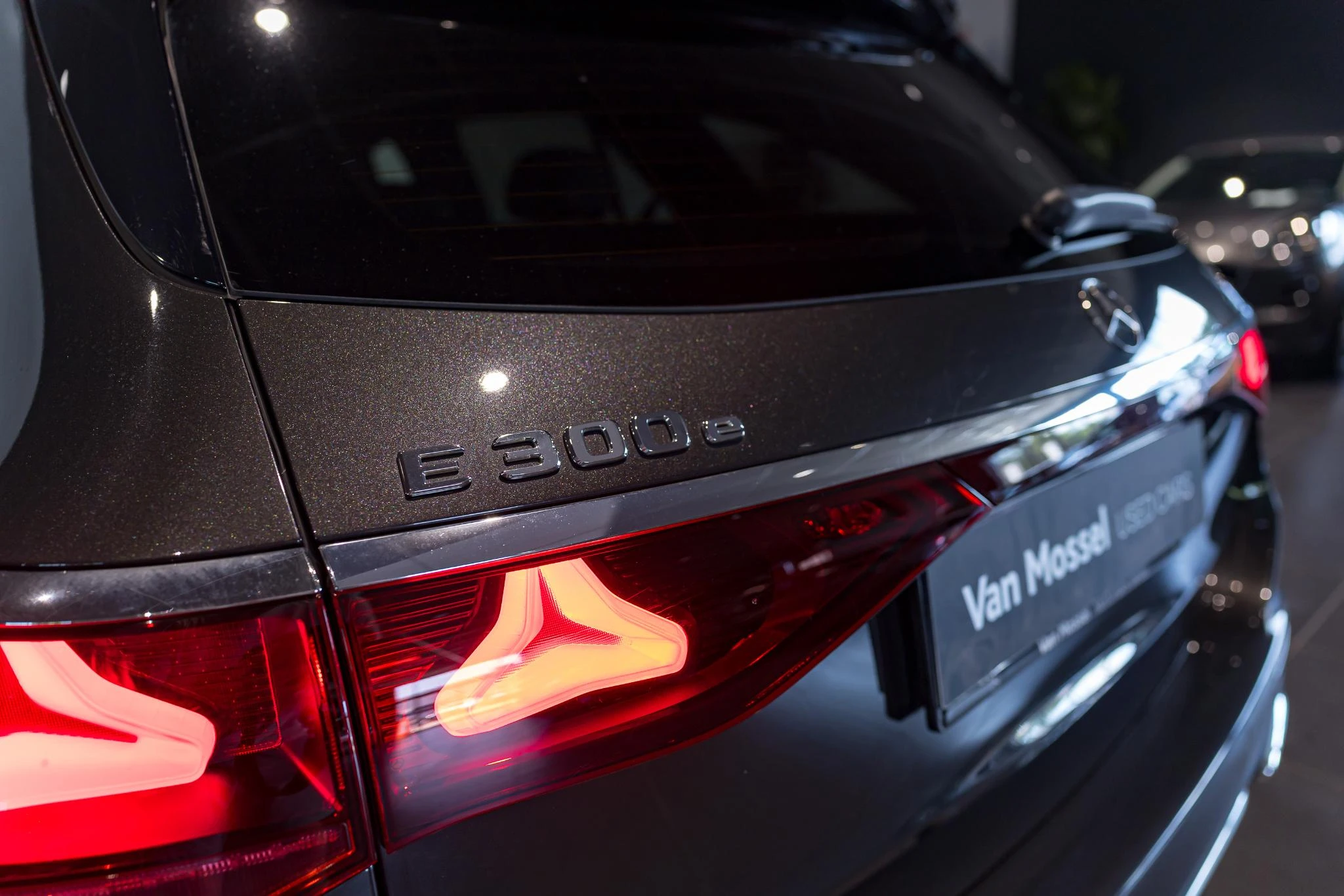 Mercedes-Benz-E-Klasse-image-11