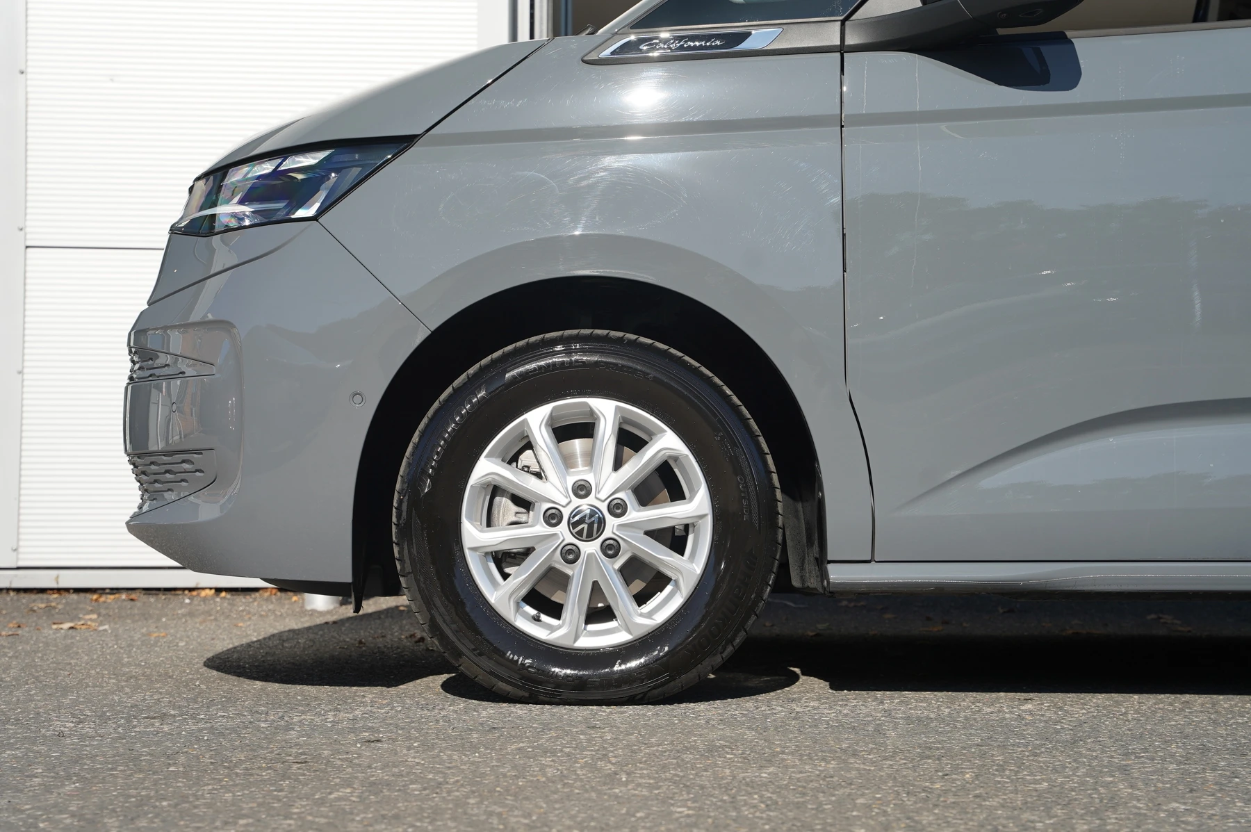 Volkswagen-California-image-4
