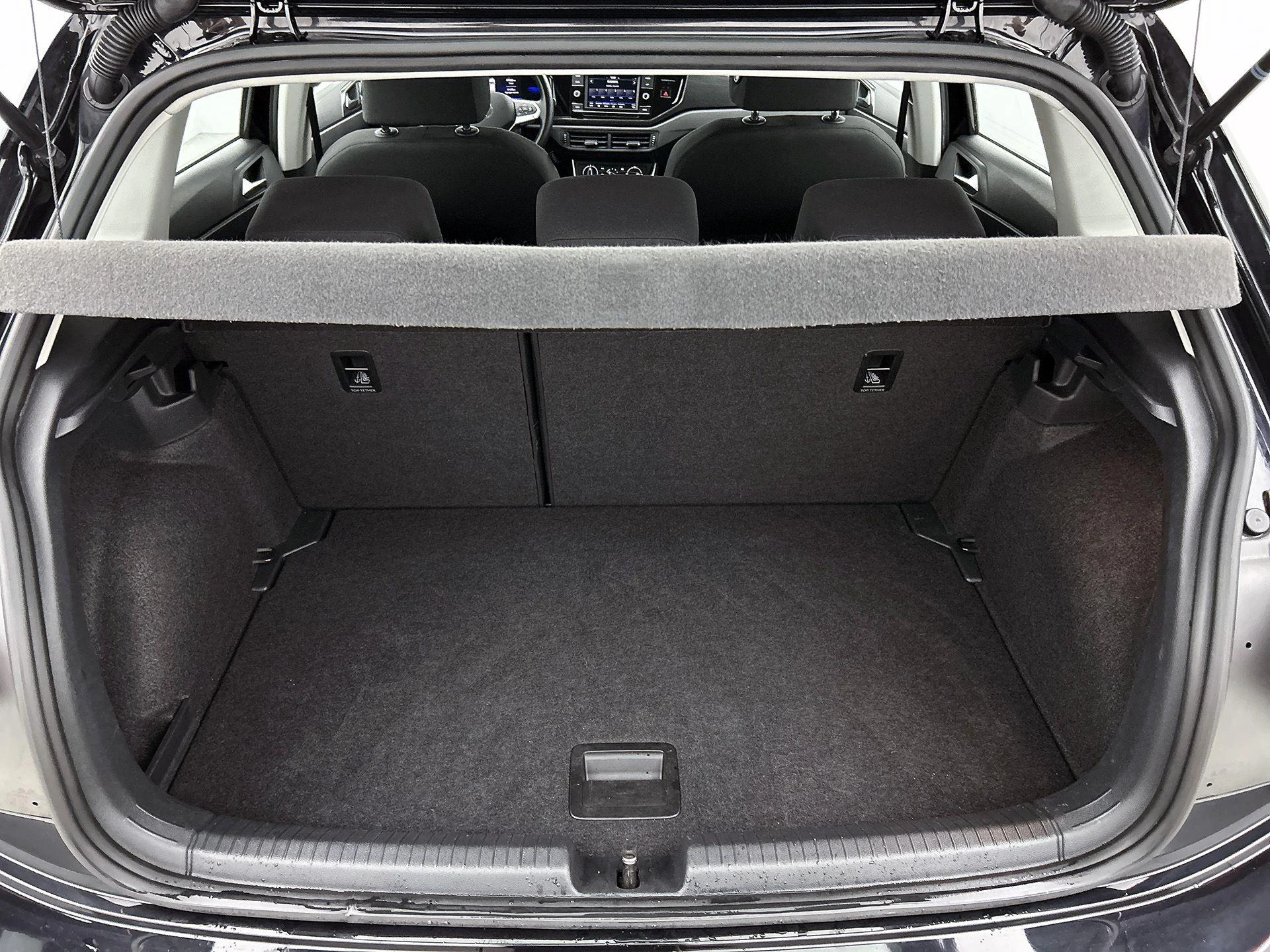 Volkswagen-Polo-image-20