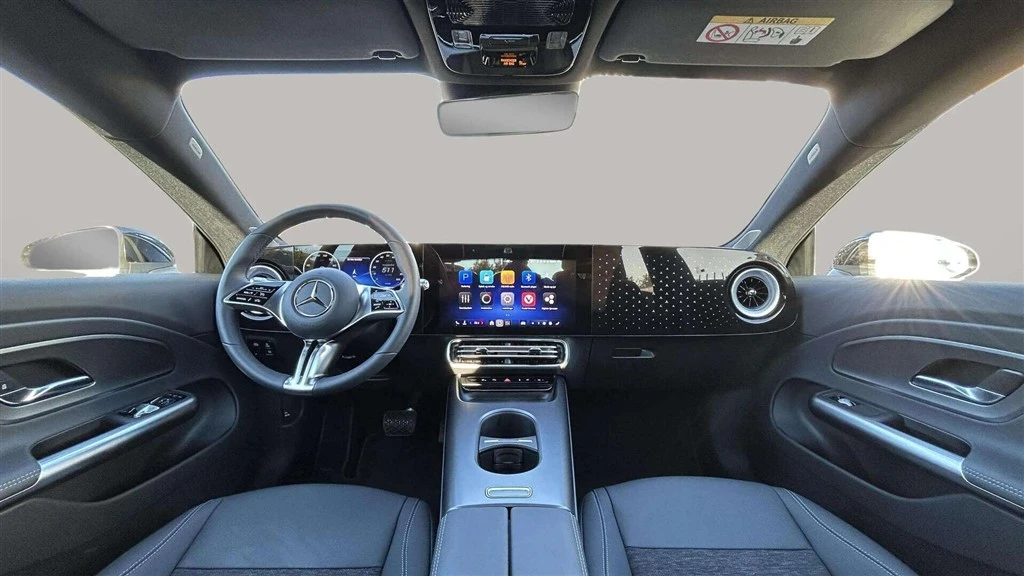 Mercedes-Benz-CLA-image-13