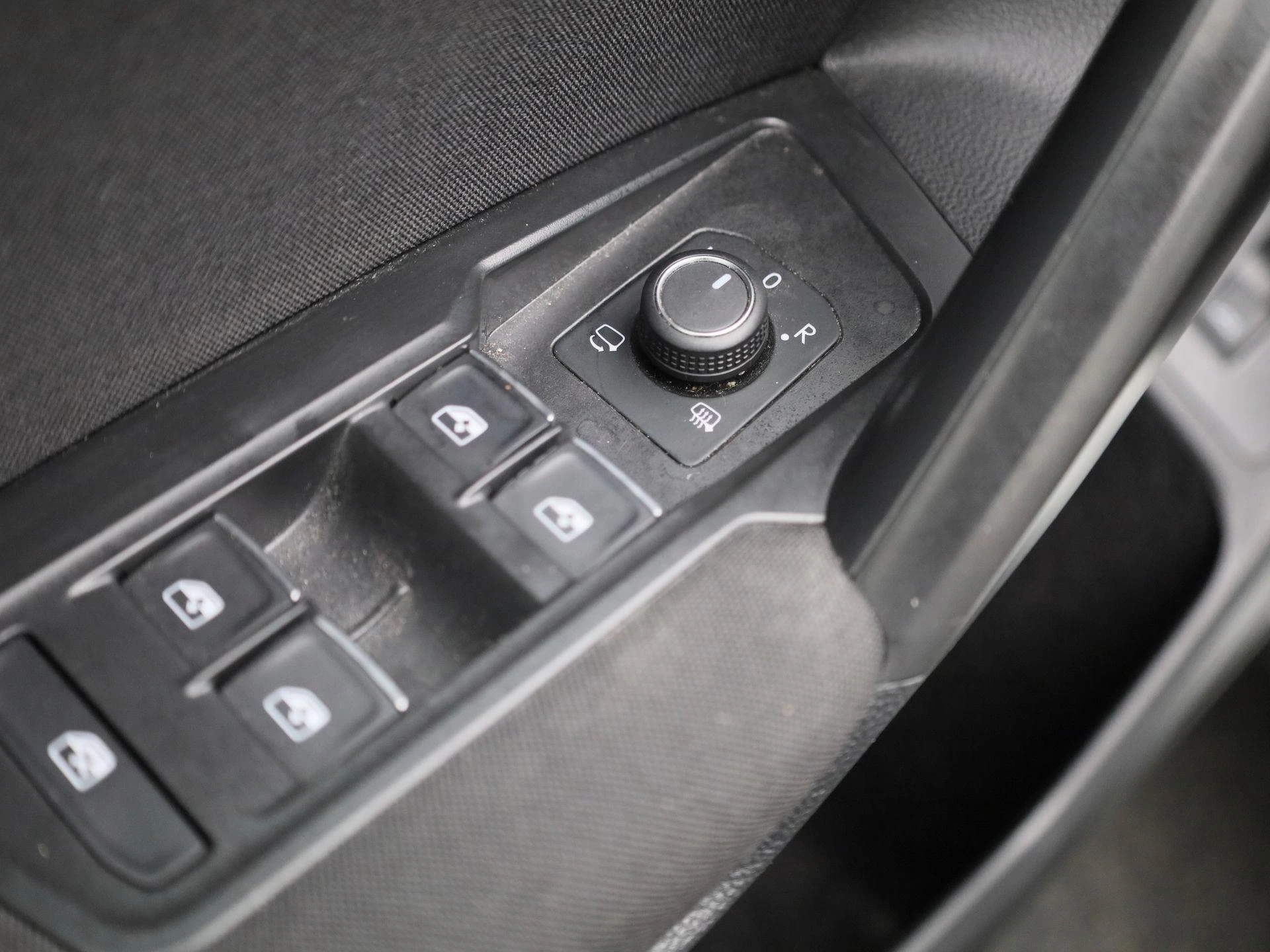 Volkswagen-Tiguan-image-35