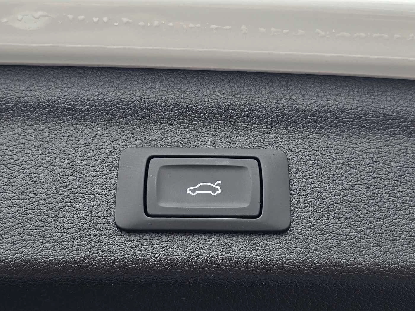 Audi-Q3-image-23