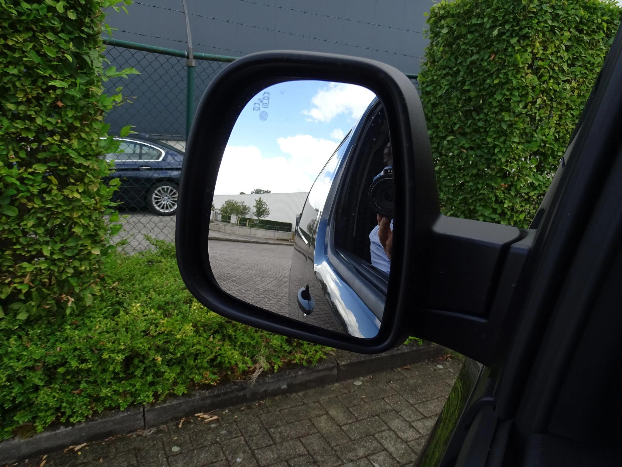 Opel-Vivaro-image-18