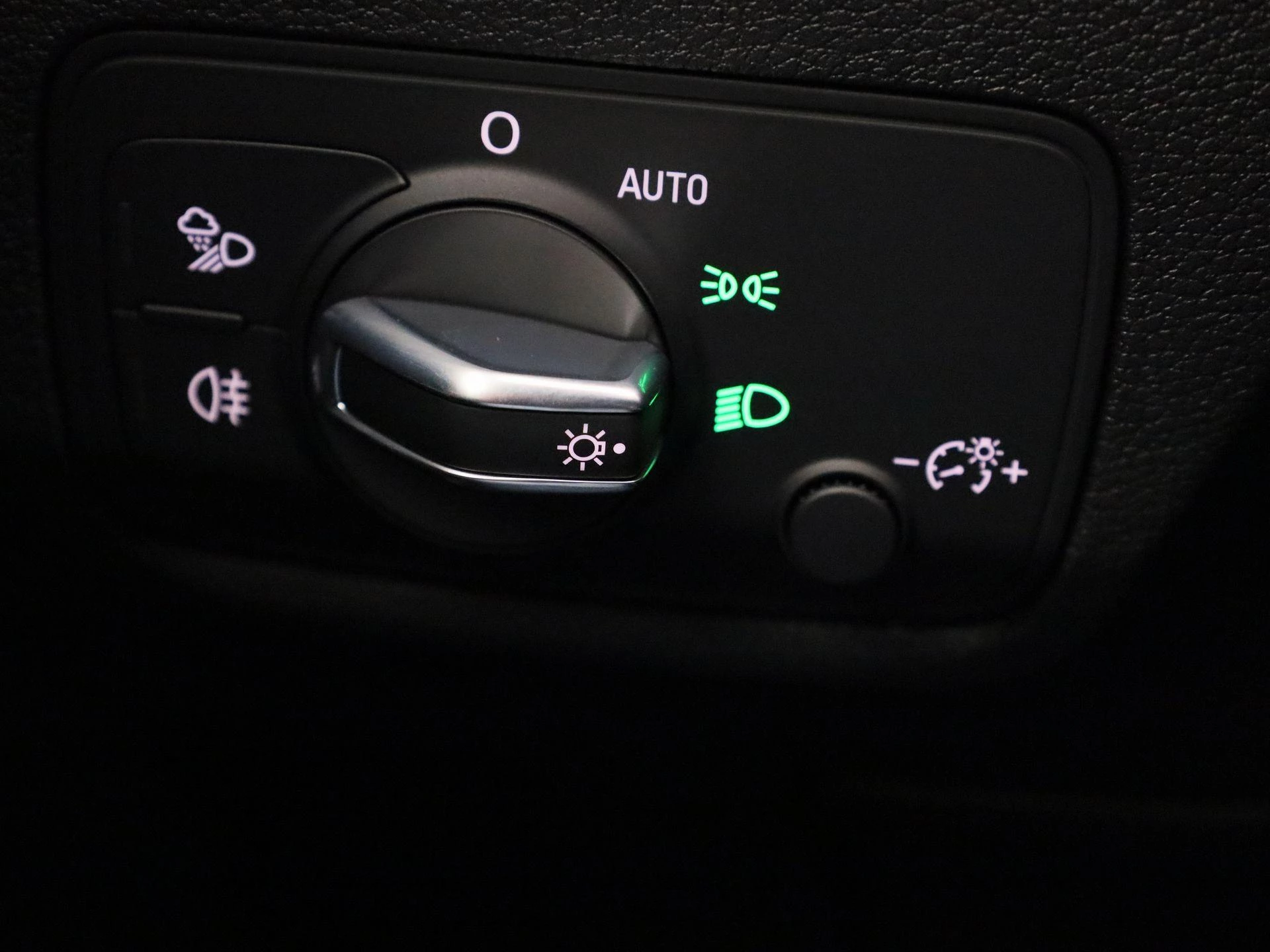 Audi-Q2-image-25
