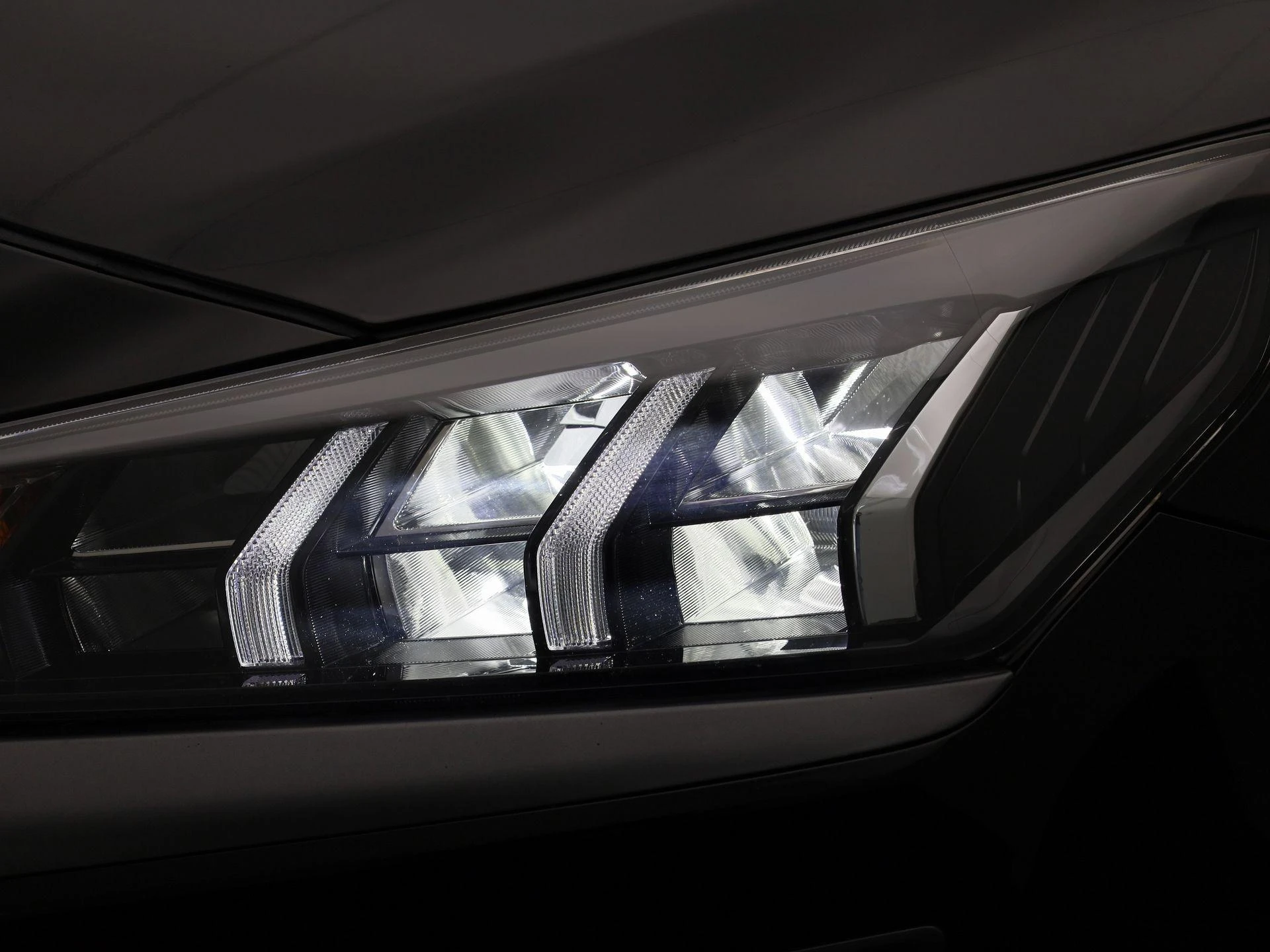 Hyundai-IONIQ-image-13