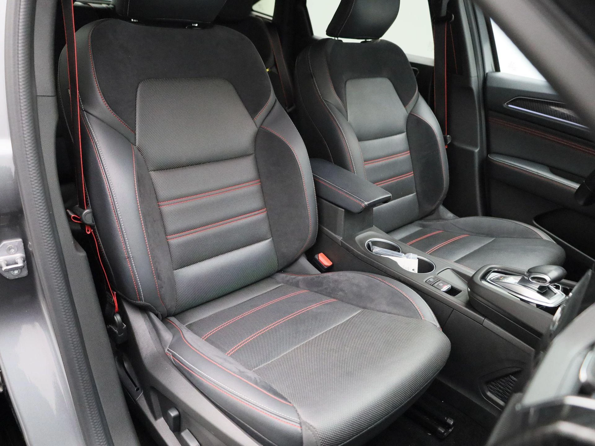 Renault Arkana 1.6 E-Tech Hybrid 145 R.S. Line