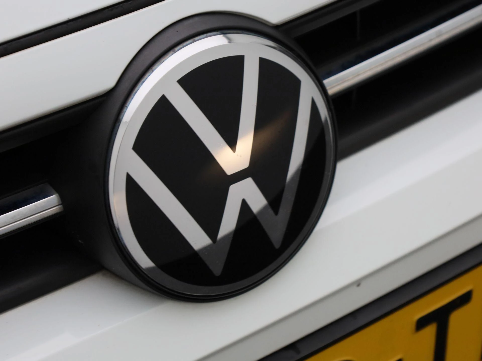 Volkswagen-Polo-image-31