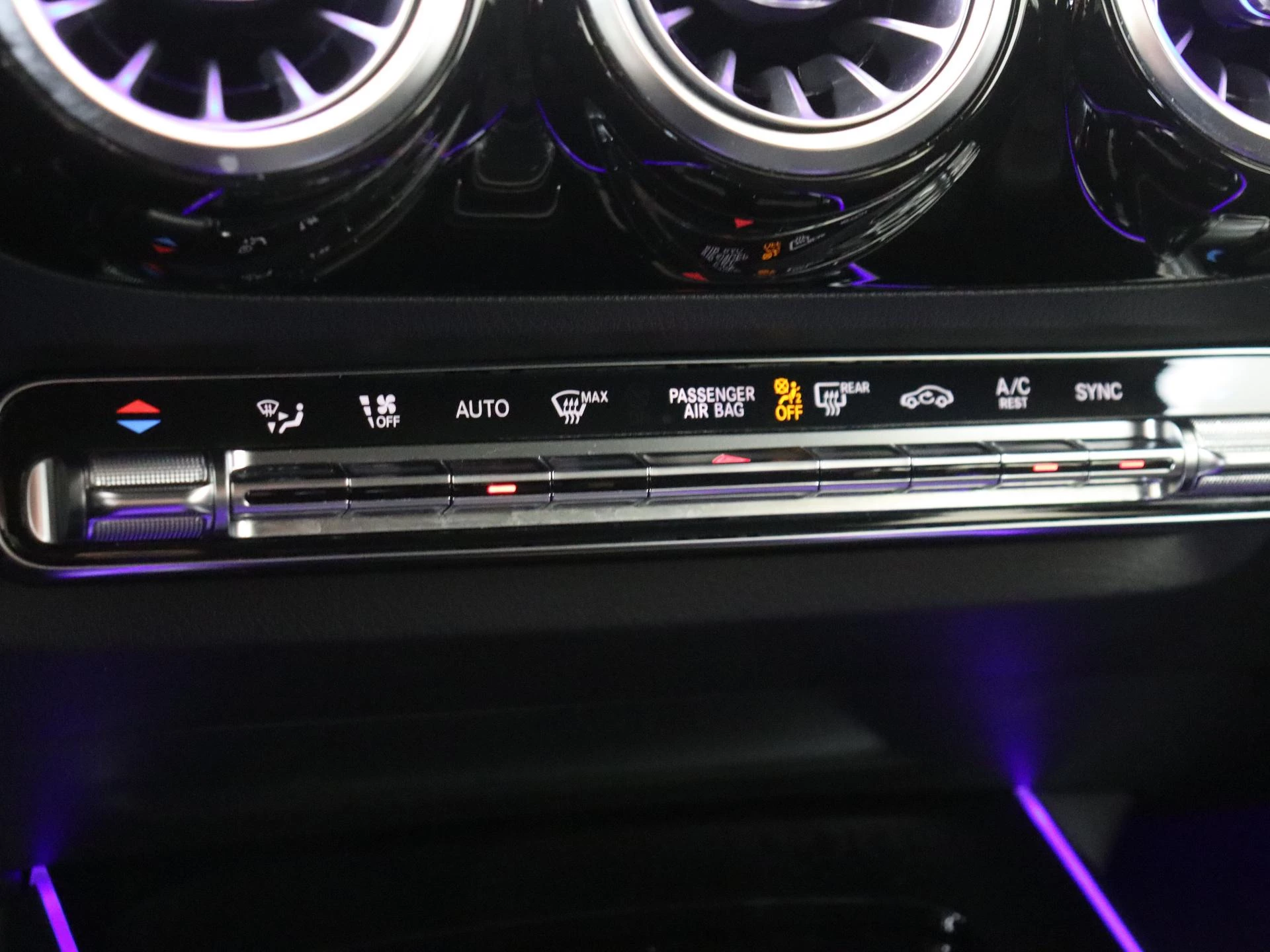 Mercedes-Benz B-Klasse 180 Launch Edition Premium