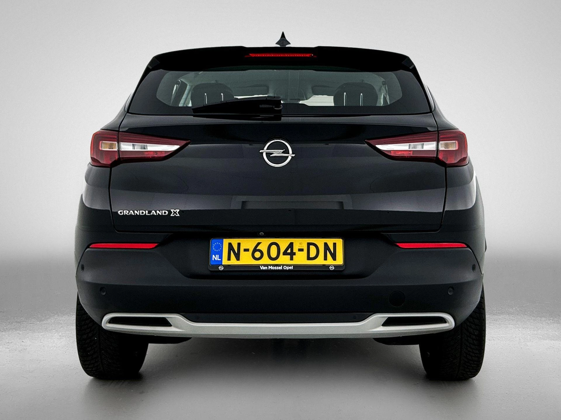 Opel-Grandland X-image-2