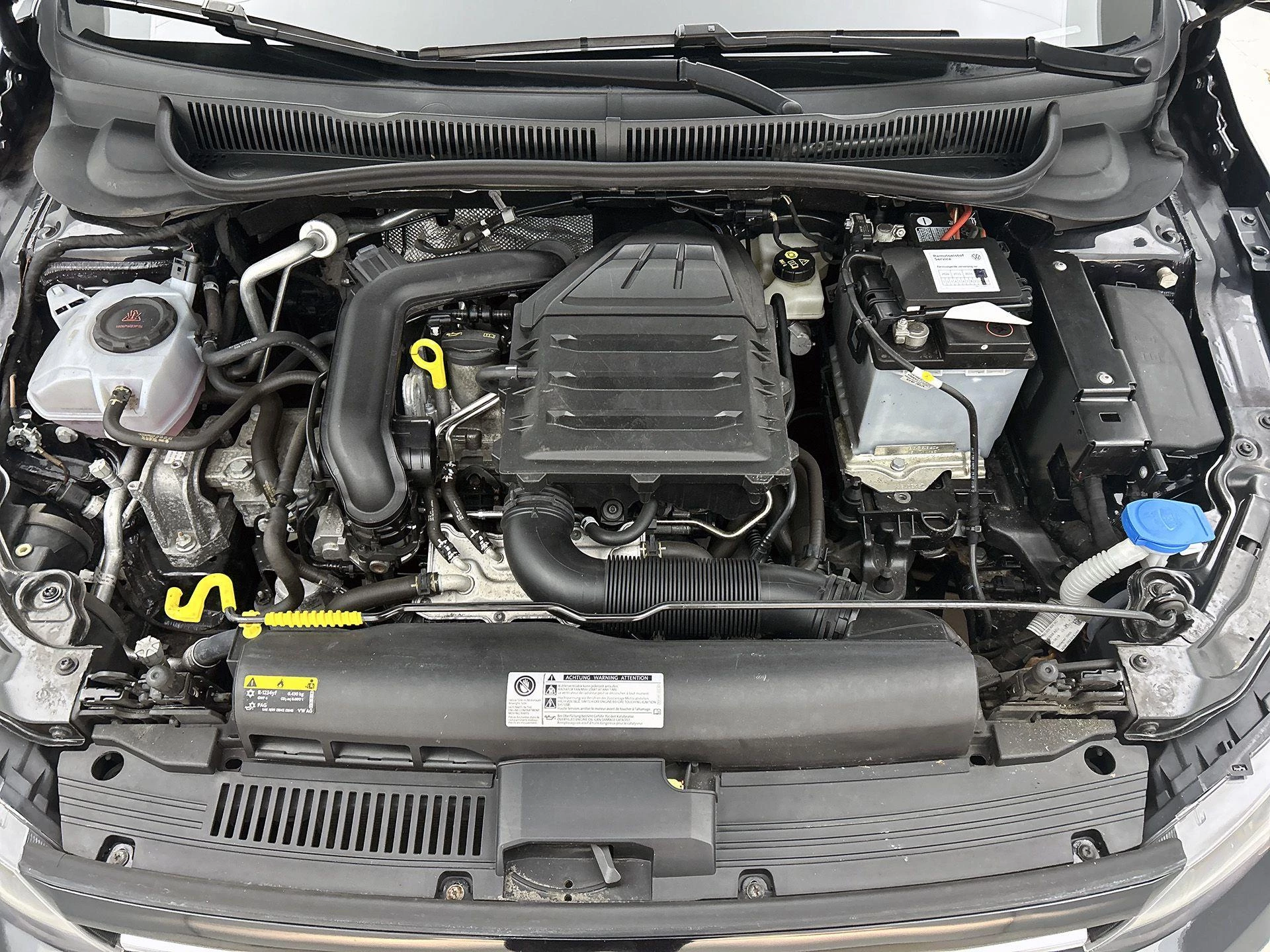 Volkswagen-Polo-image-28