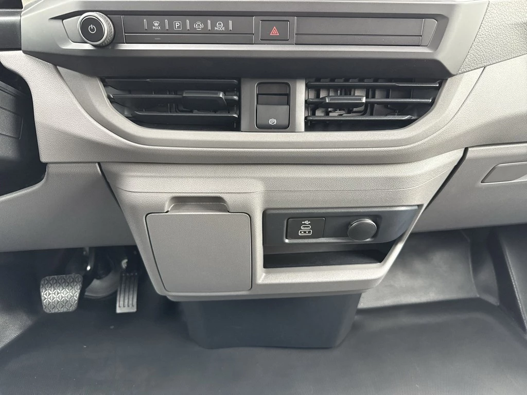 Volkswagen Transporter T 7 Kombi 2.0l TDI VAL