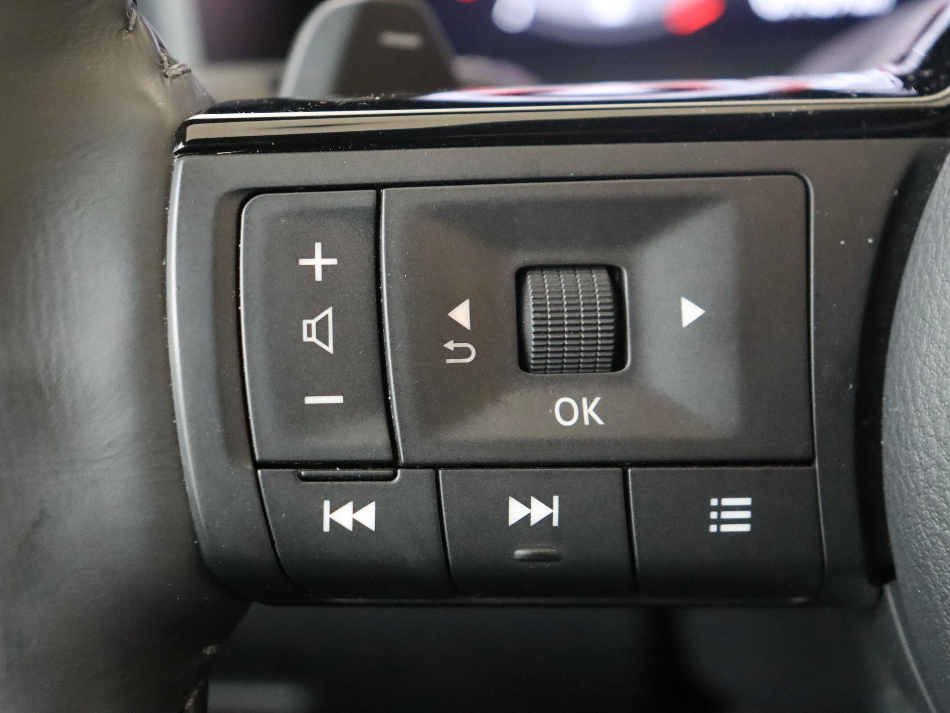 Nissan-QASHQAI-image-16