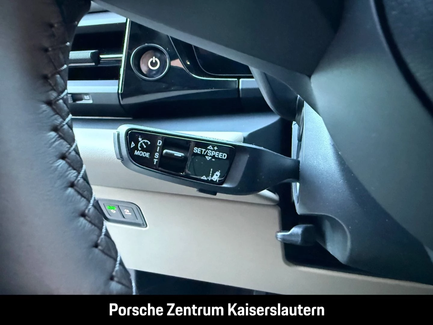 Porsche Macan Hinterachslenkung BOSE Luftfederung 21-Zol -