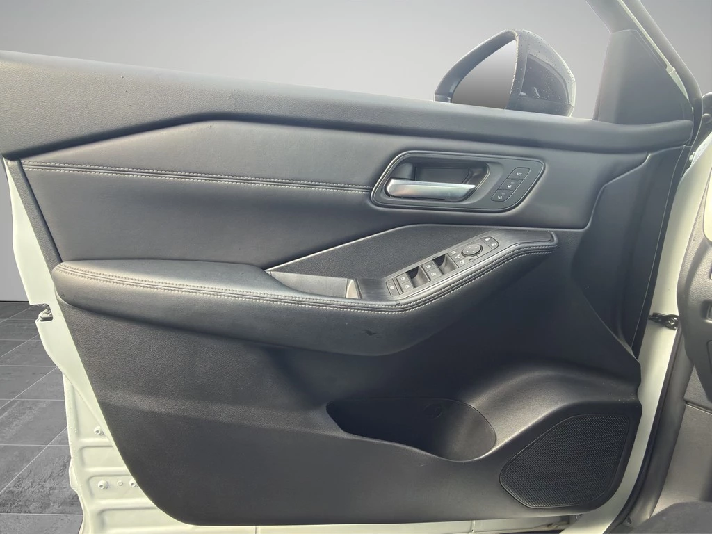 Nissan-X-Trail-image-16