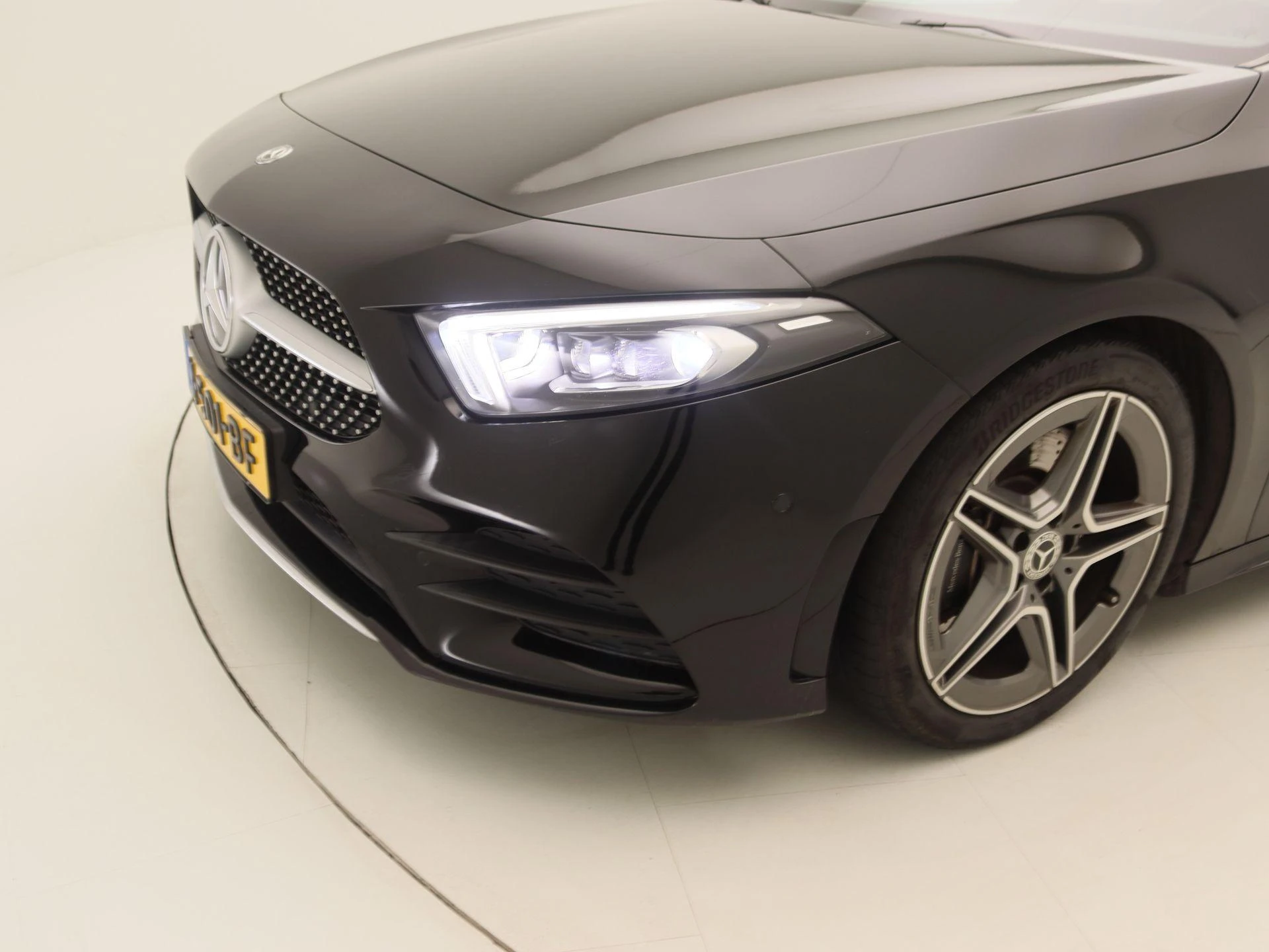 Mercedes-Benz-A-Klasse-image-14