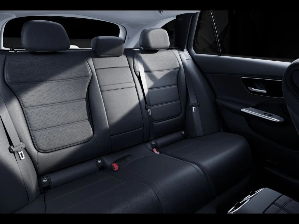 Mercedes-Benz-C-Klasse 300 e-image-10