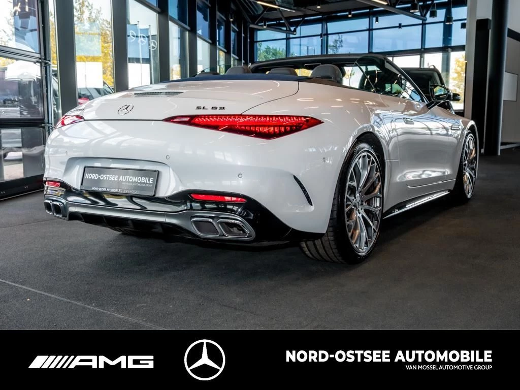 Mercedes-Benz-SL-image-3