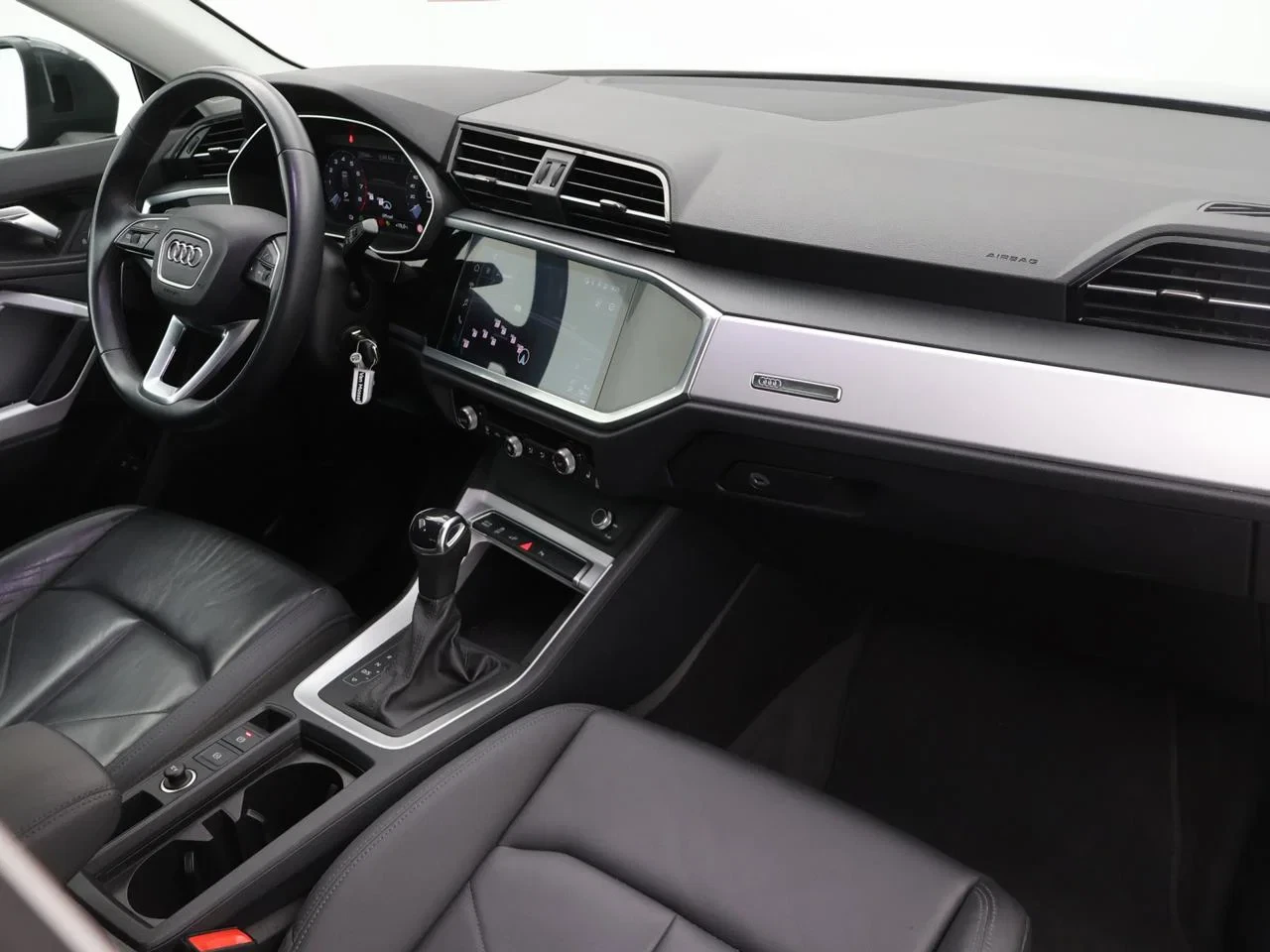 Audi-Q3-image-2