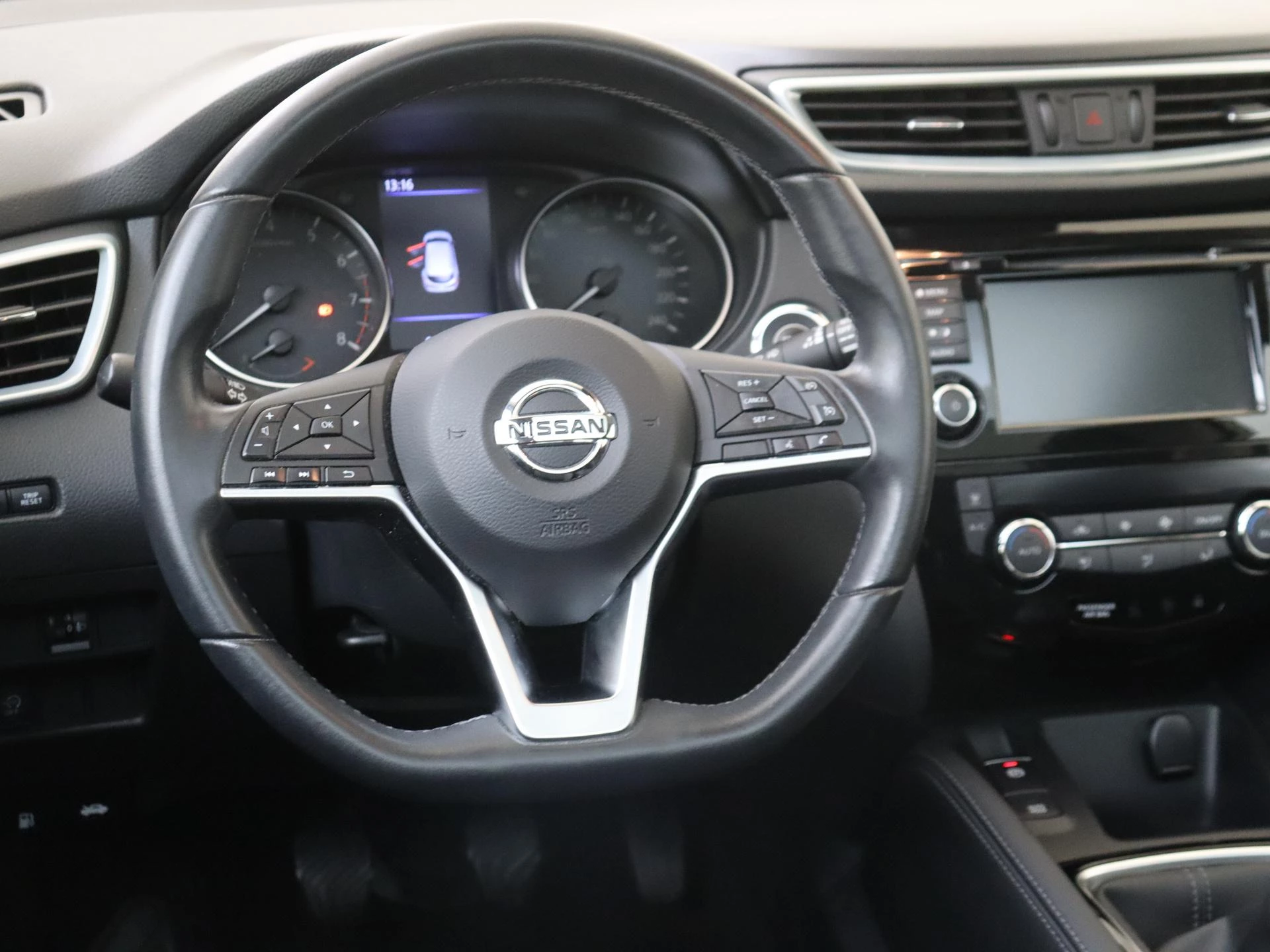 Nissan QASHQAI 1.3 DIG-T Design Edition