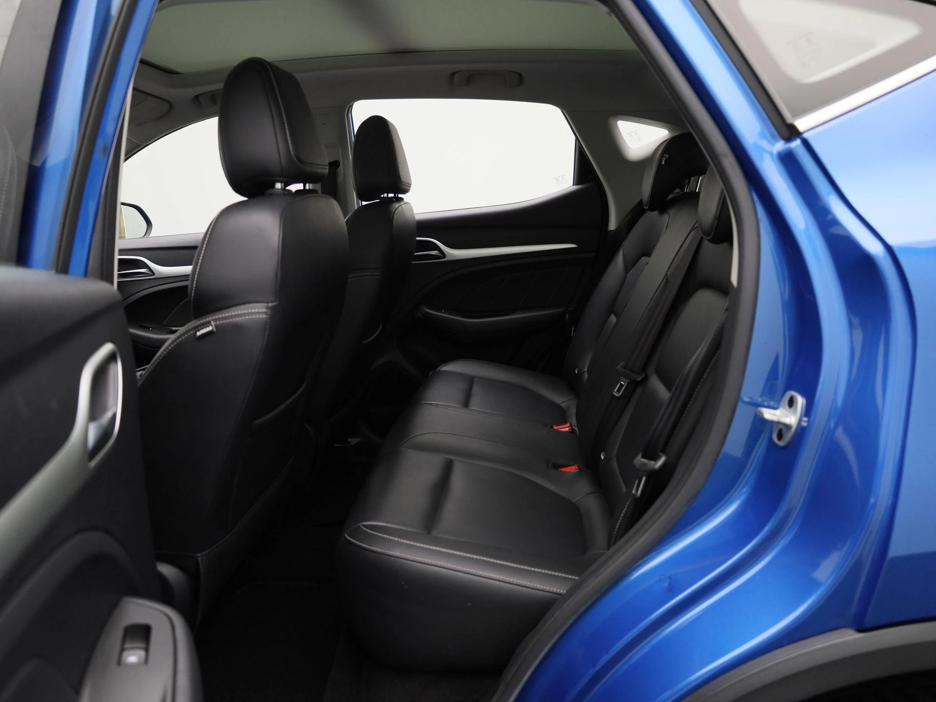 MG-ZS EV-image-9