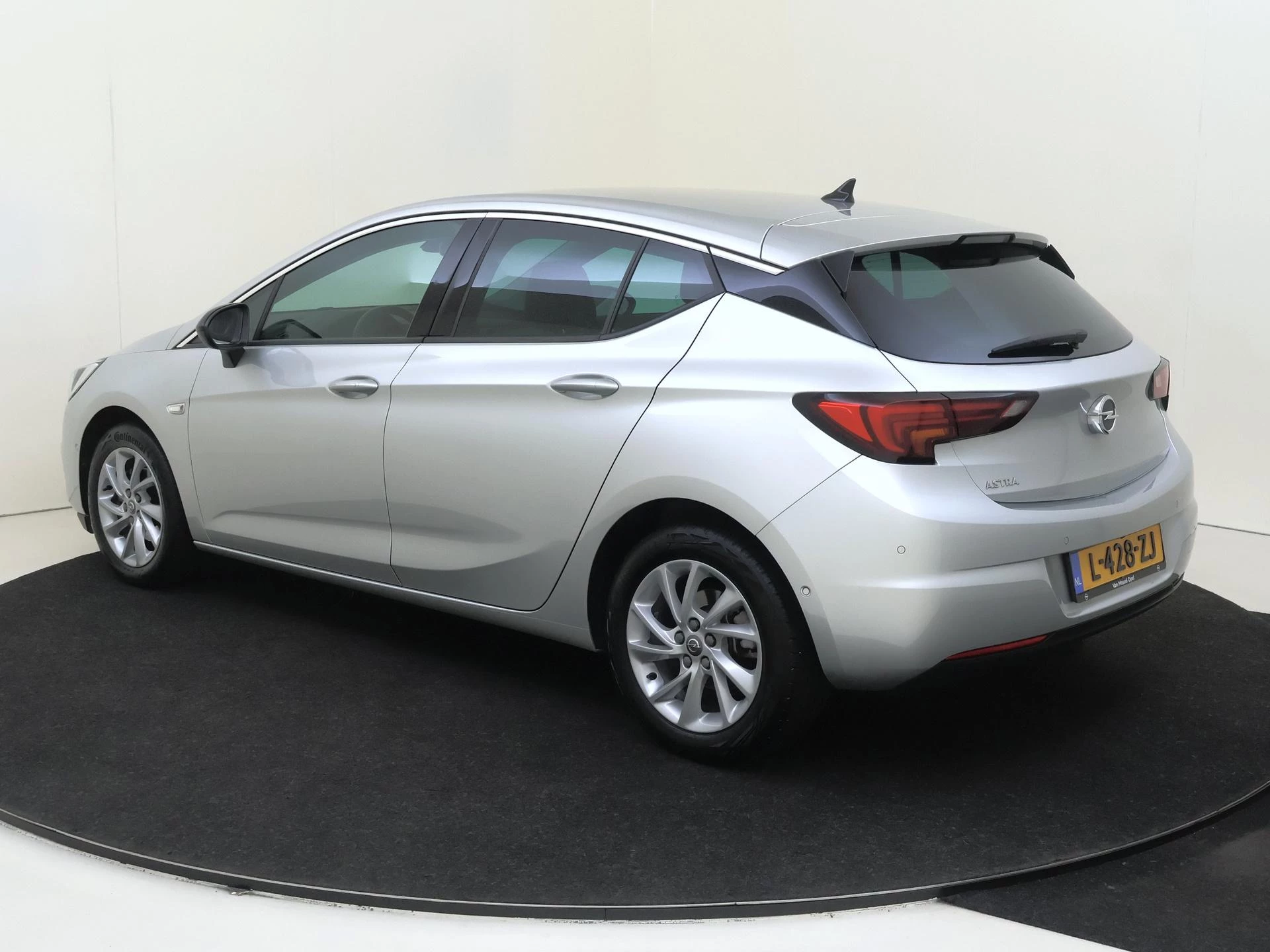 Opel Astra 1.2 Business Elegance
