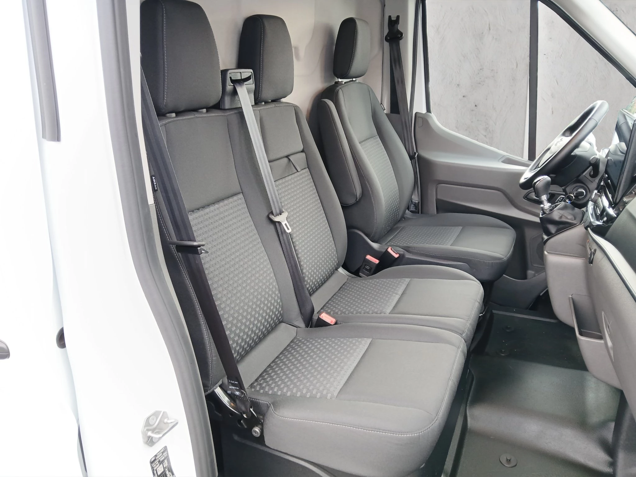 Ford-Transit-image-10