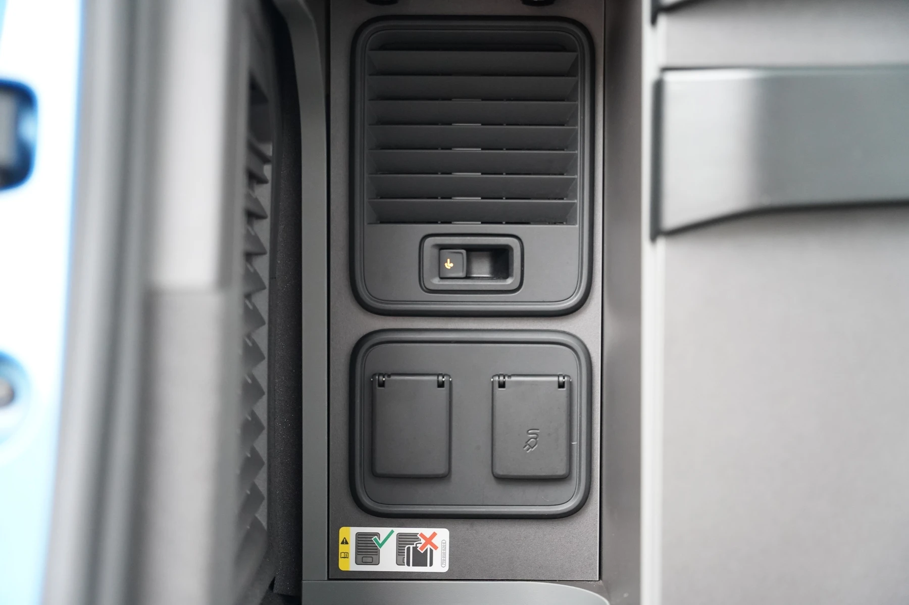 Volkswagen-California-image-32
