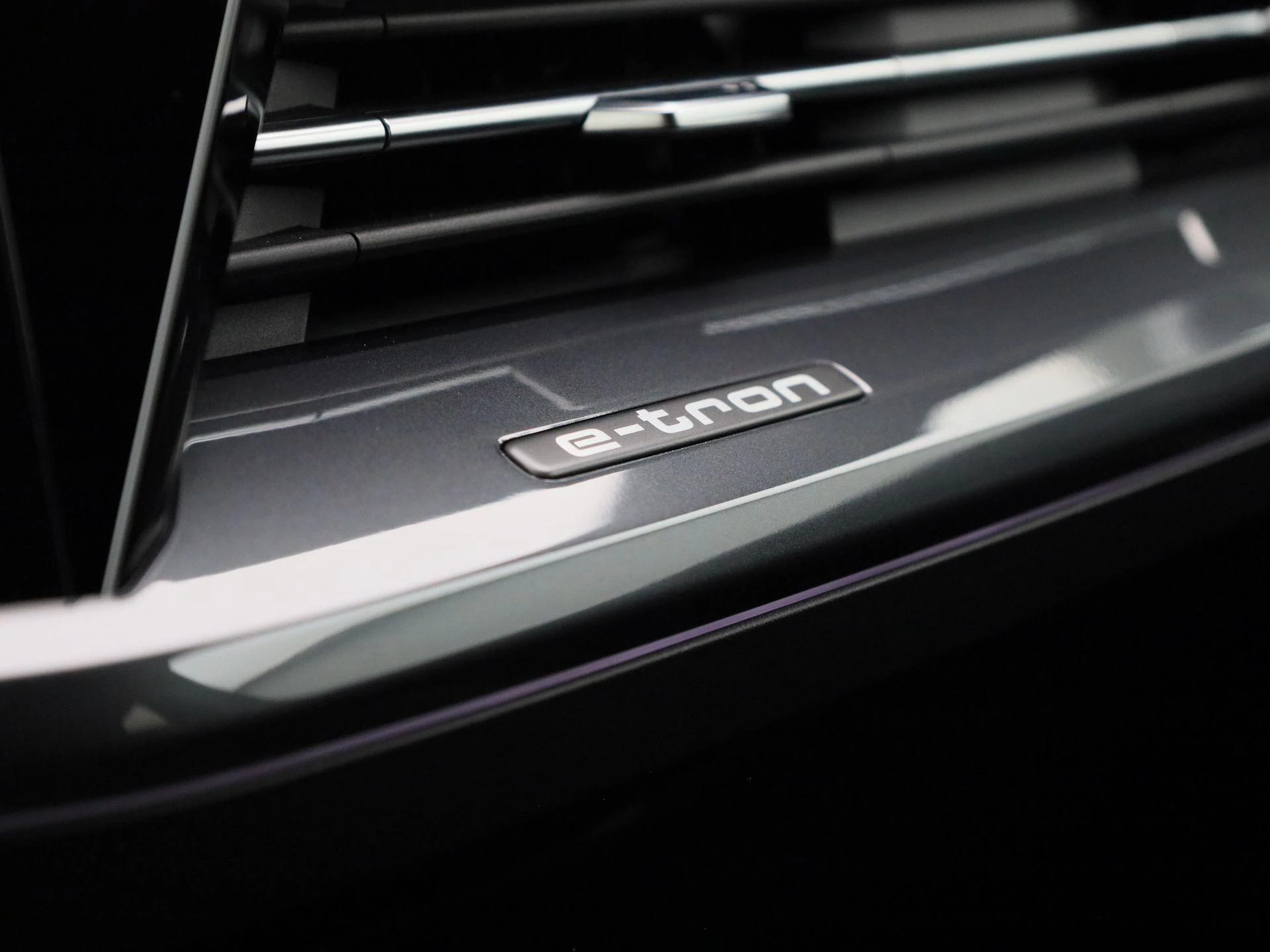 Audi-Q4 e-tron-image-26