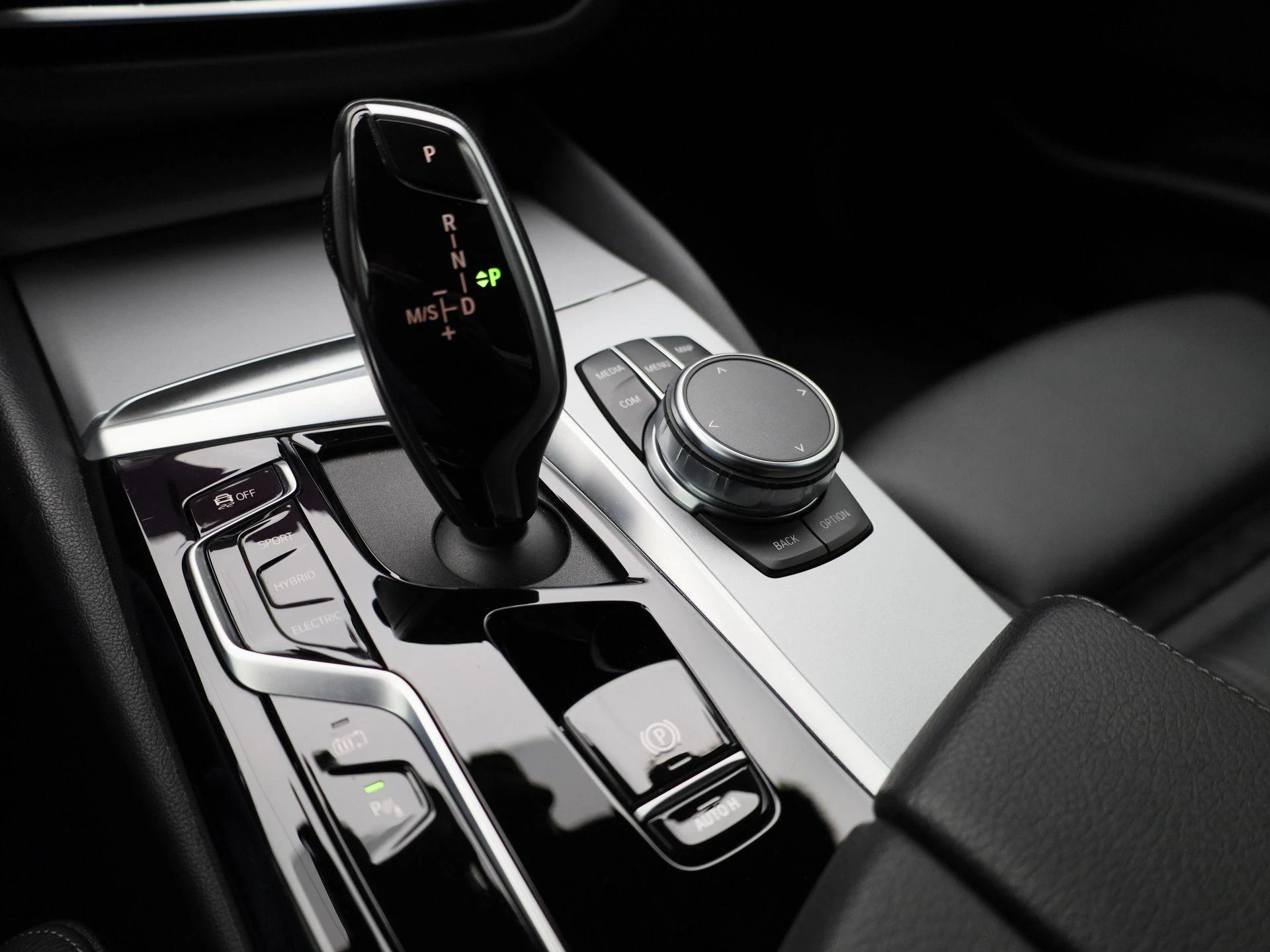 BMW-5 Serie-image-23